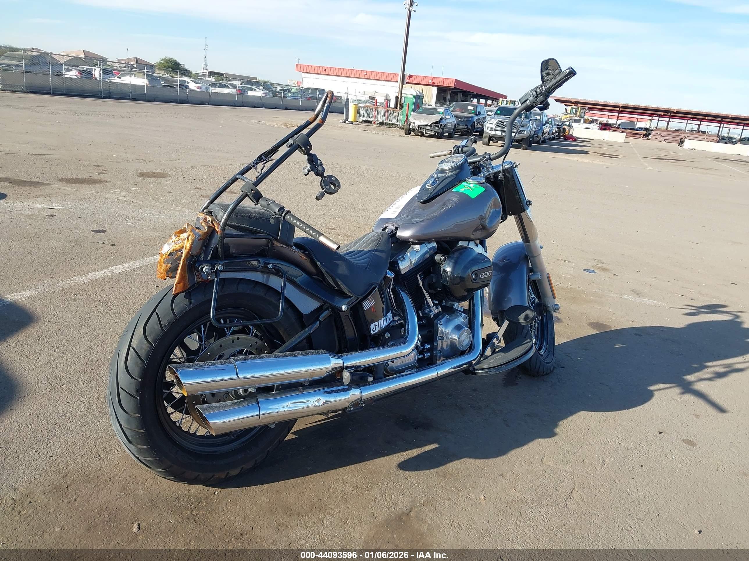 HARLEY-DAVIDSON FLS image 4