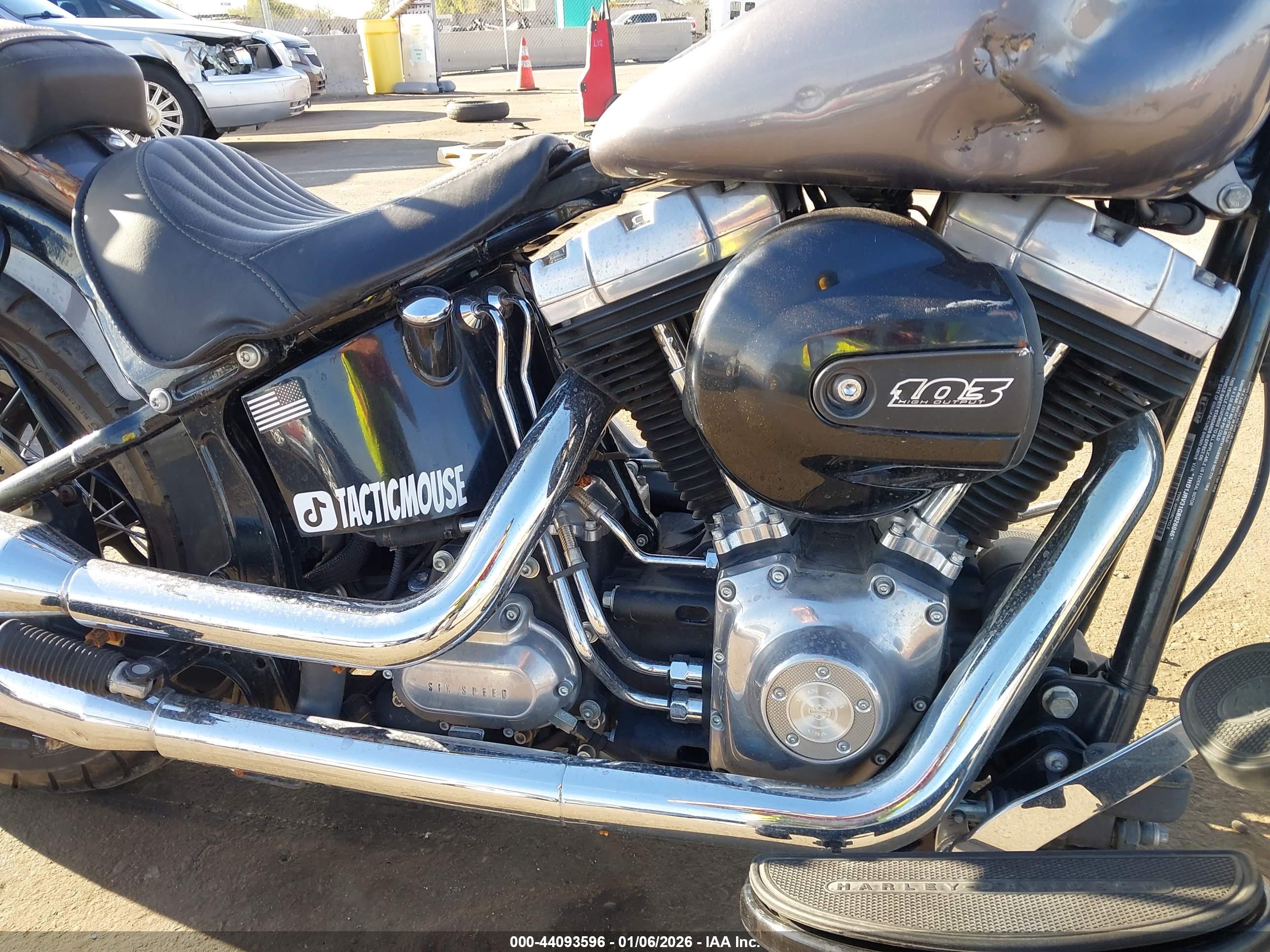 HARLEY-DAVIDSON FLS image 8