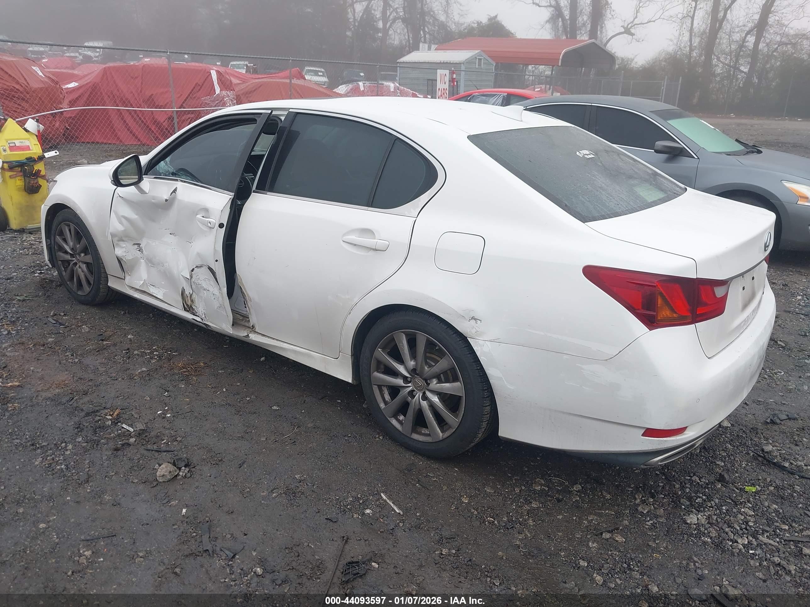 LEXUS GS image 3