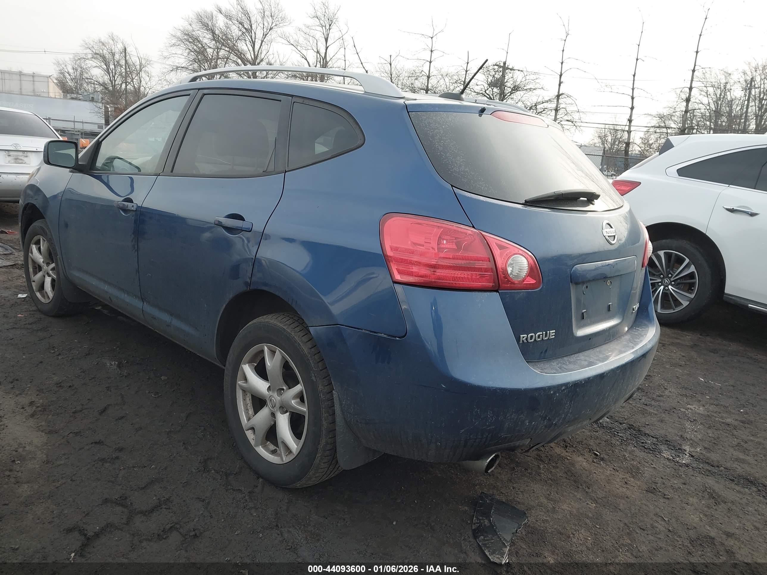 NISSAN ROGUE image 3