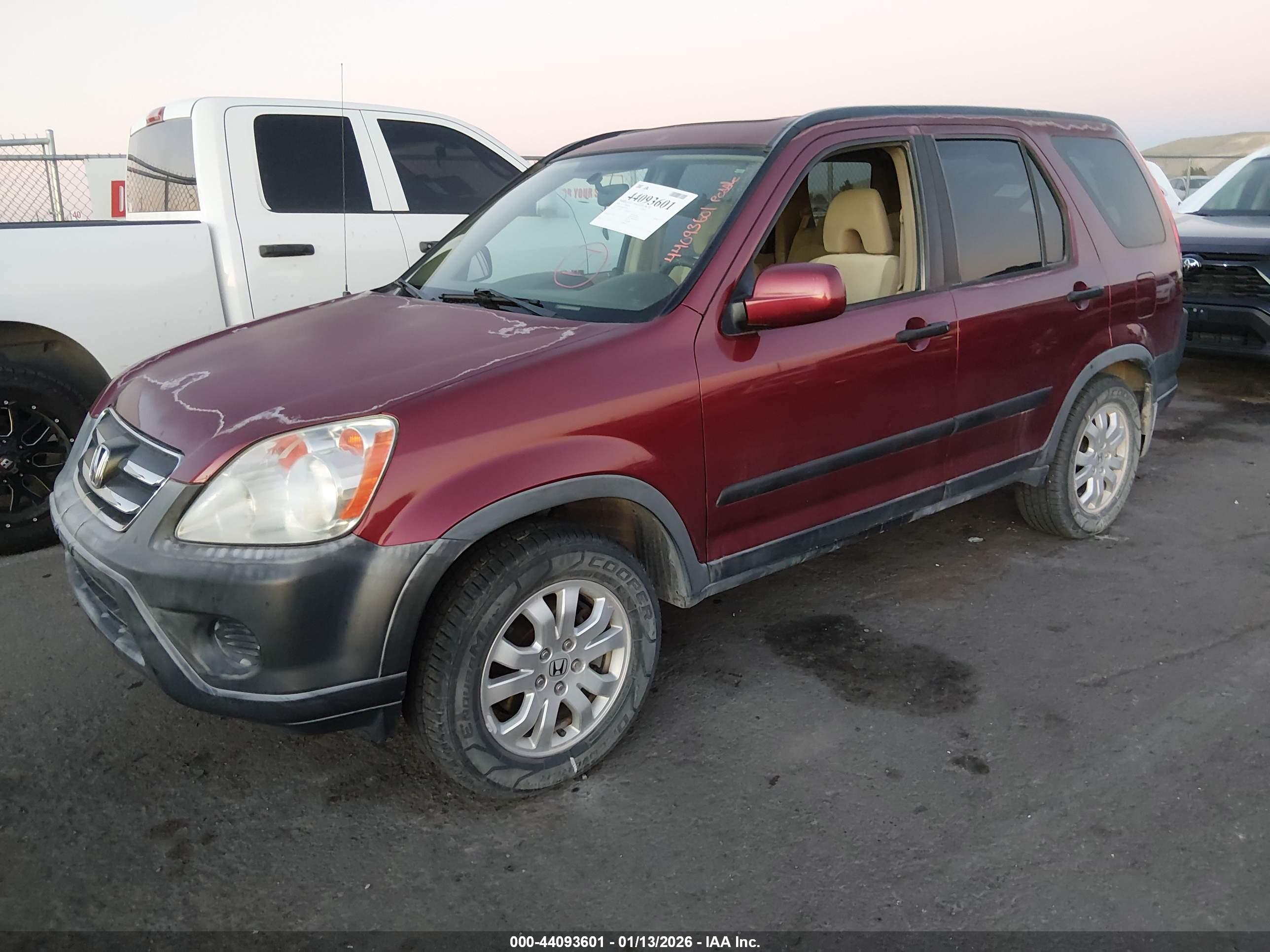 HONDA CR-V image 2