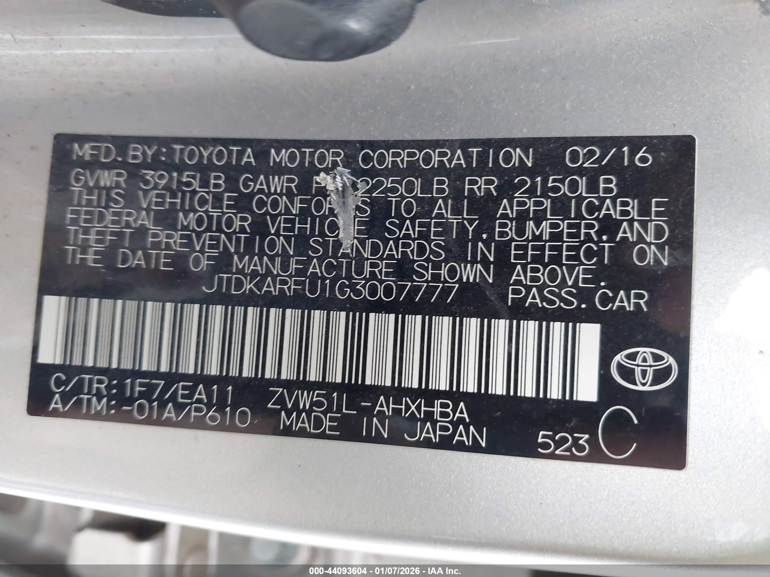 TOYOTA PRIUS image 9