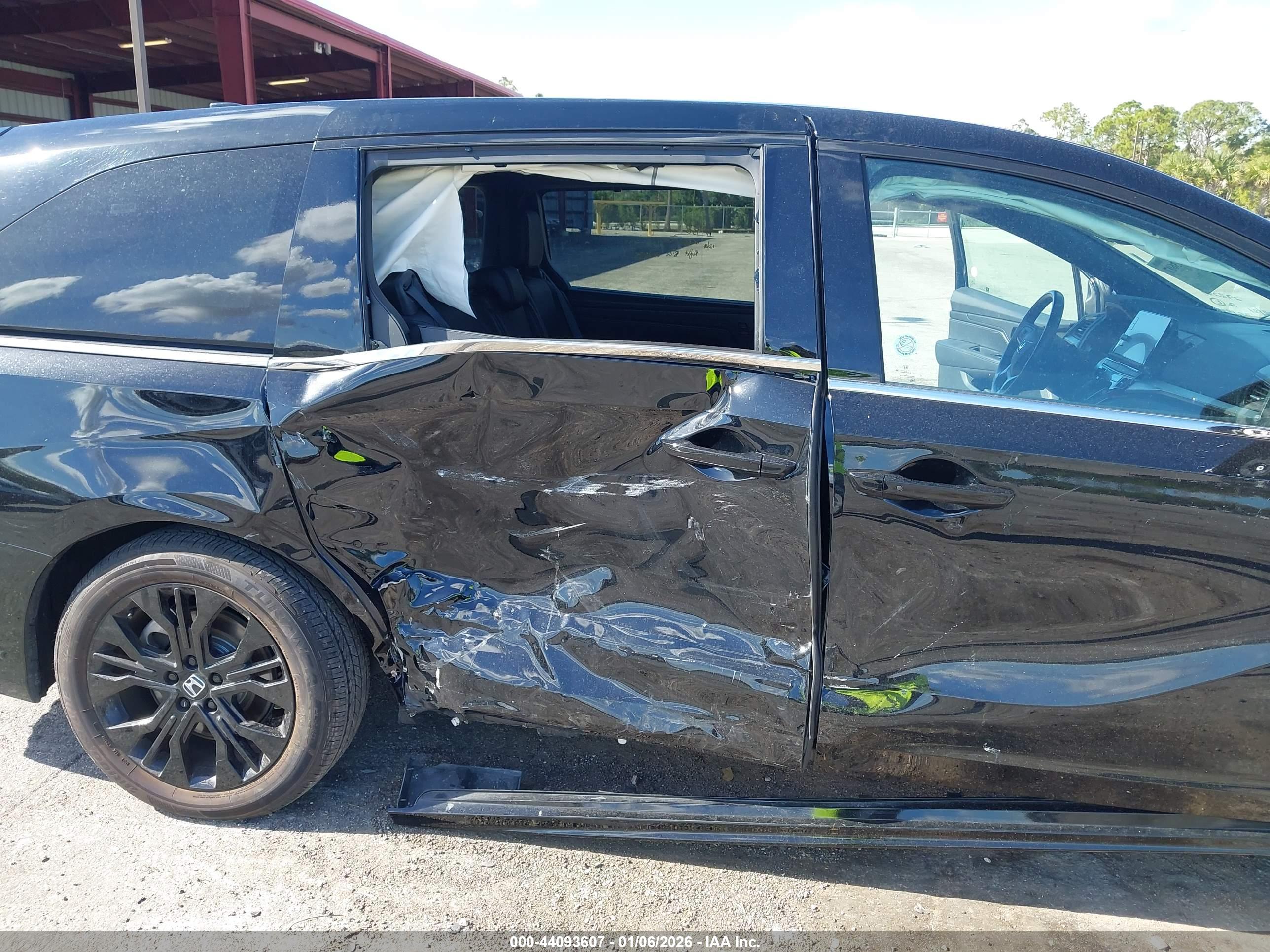 HONDA ODYSSEY image 6