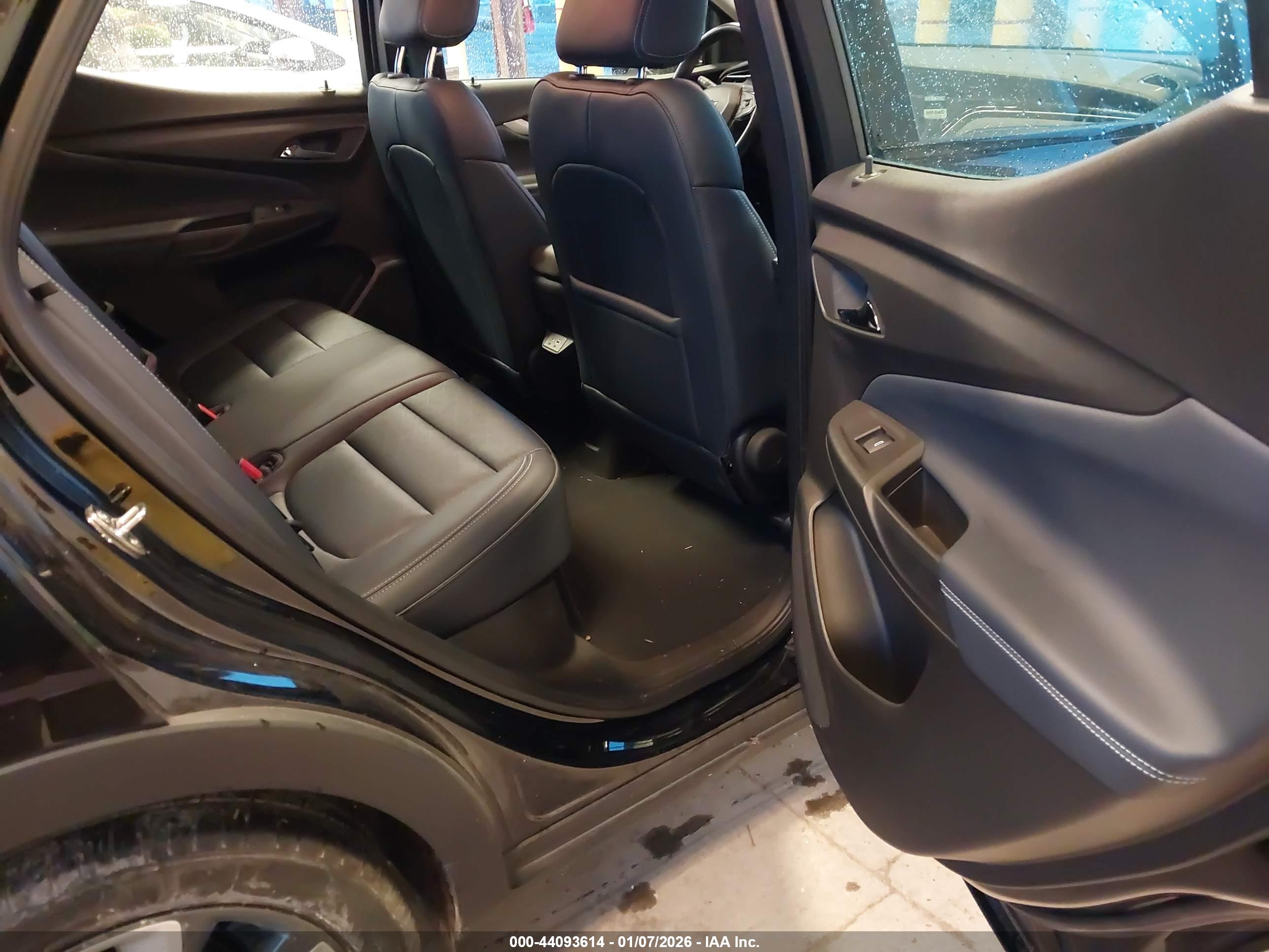 CHEVROLET BOLT image 8