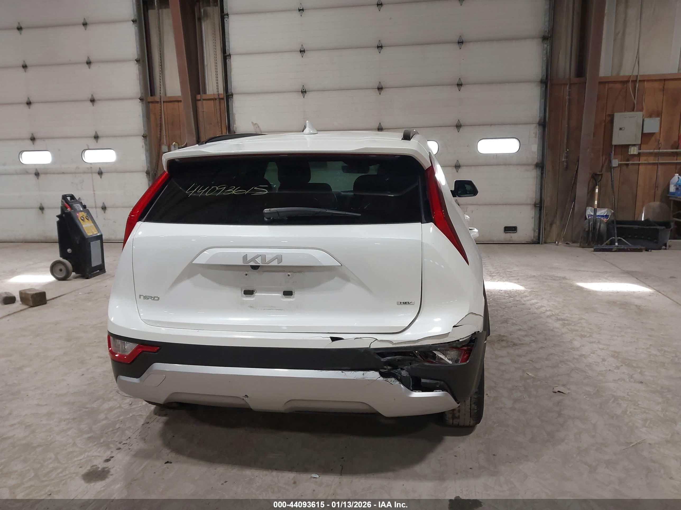 KIA NIRO image 6