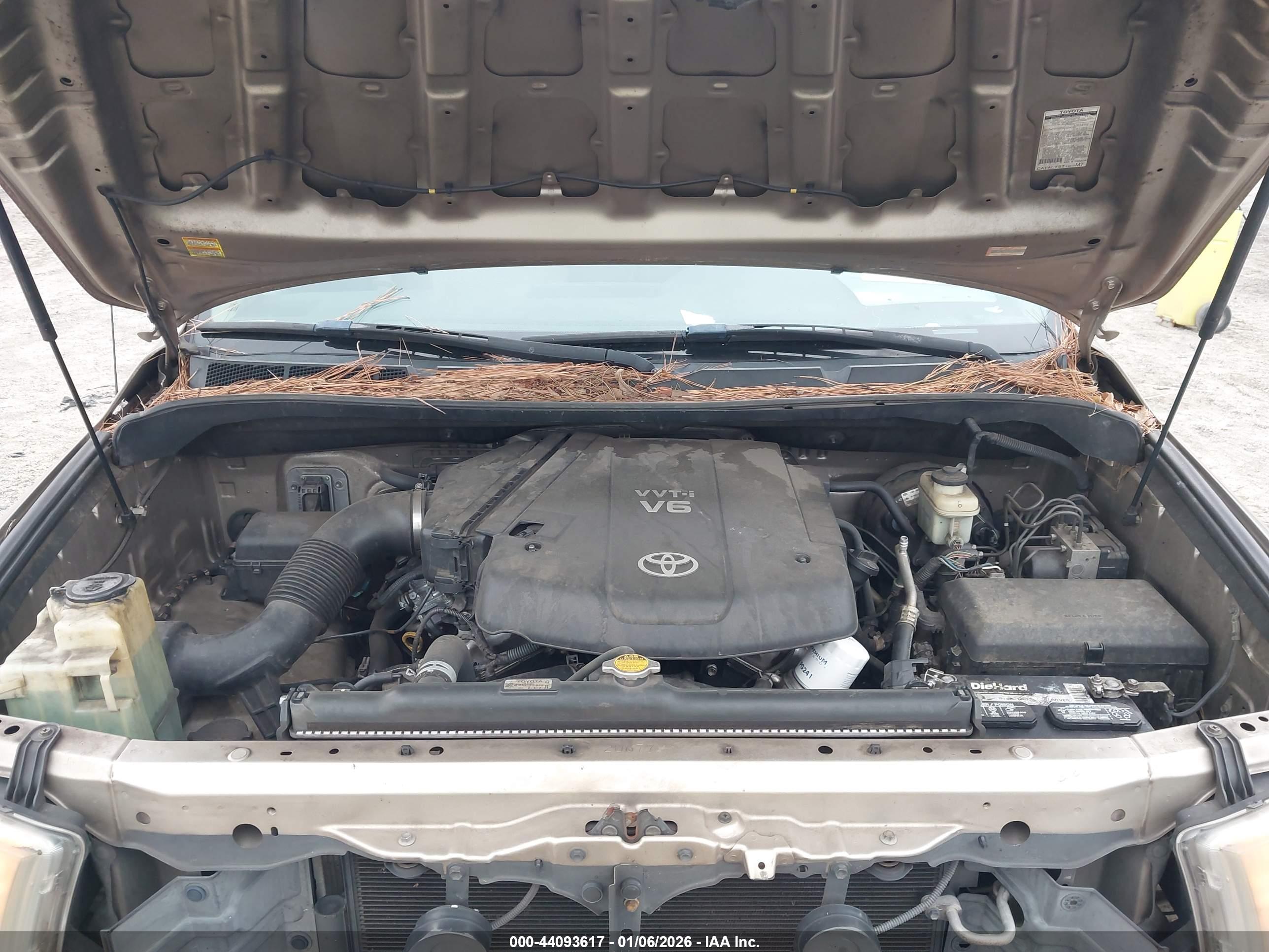 TOYOTA TUNDRA image 10