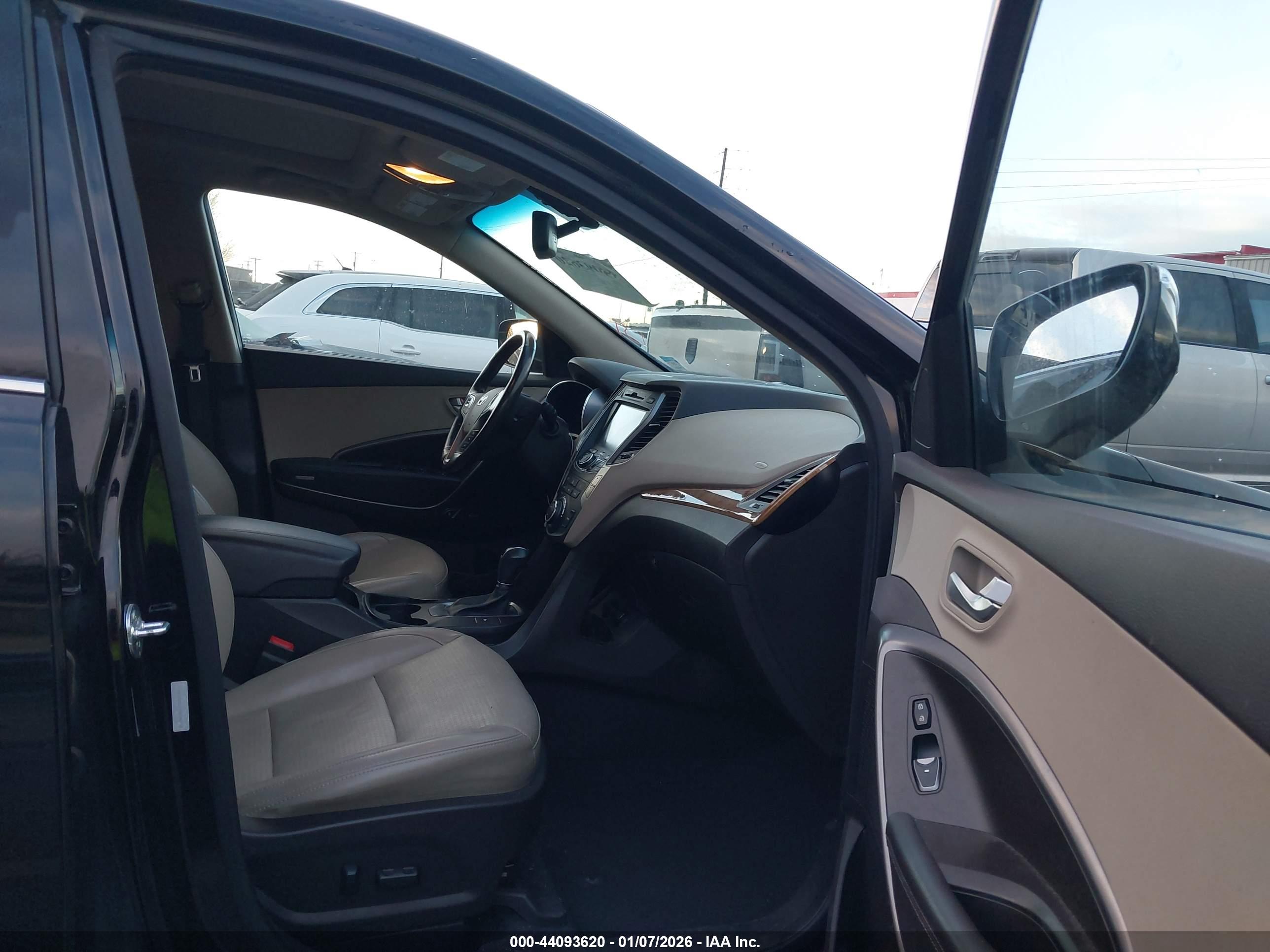 HYUNDAI SANTA image 5