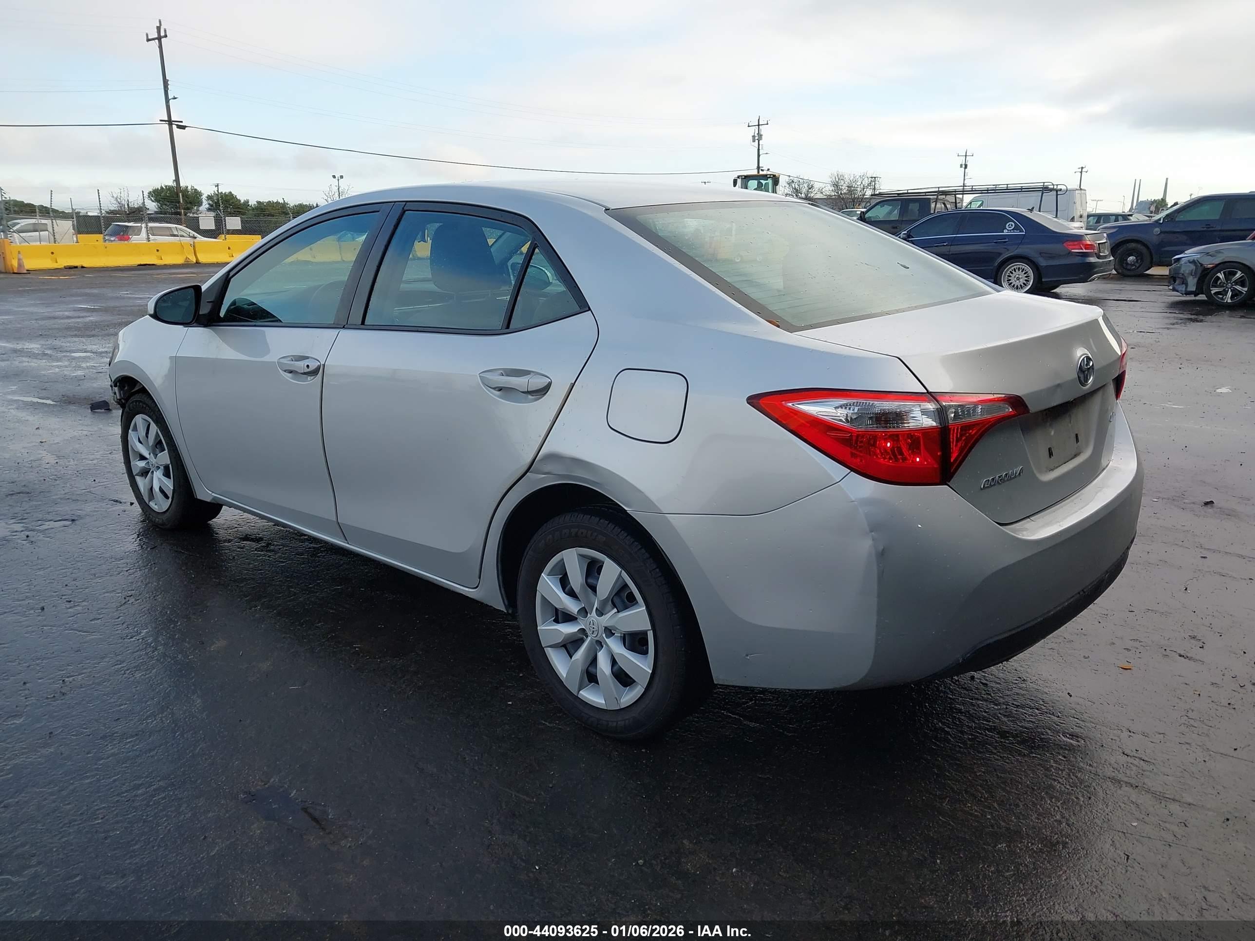 TOYOTA COROLLA image 3