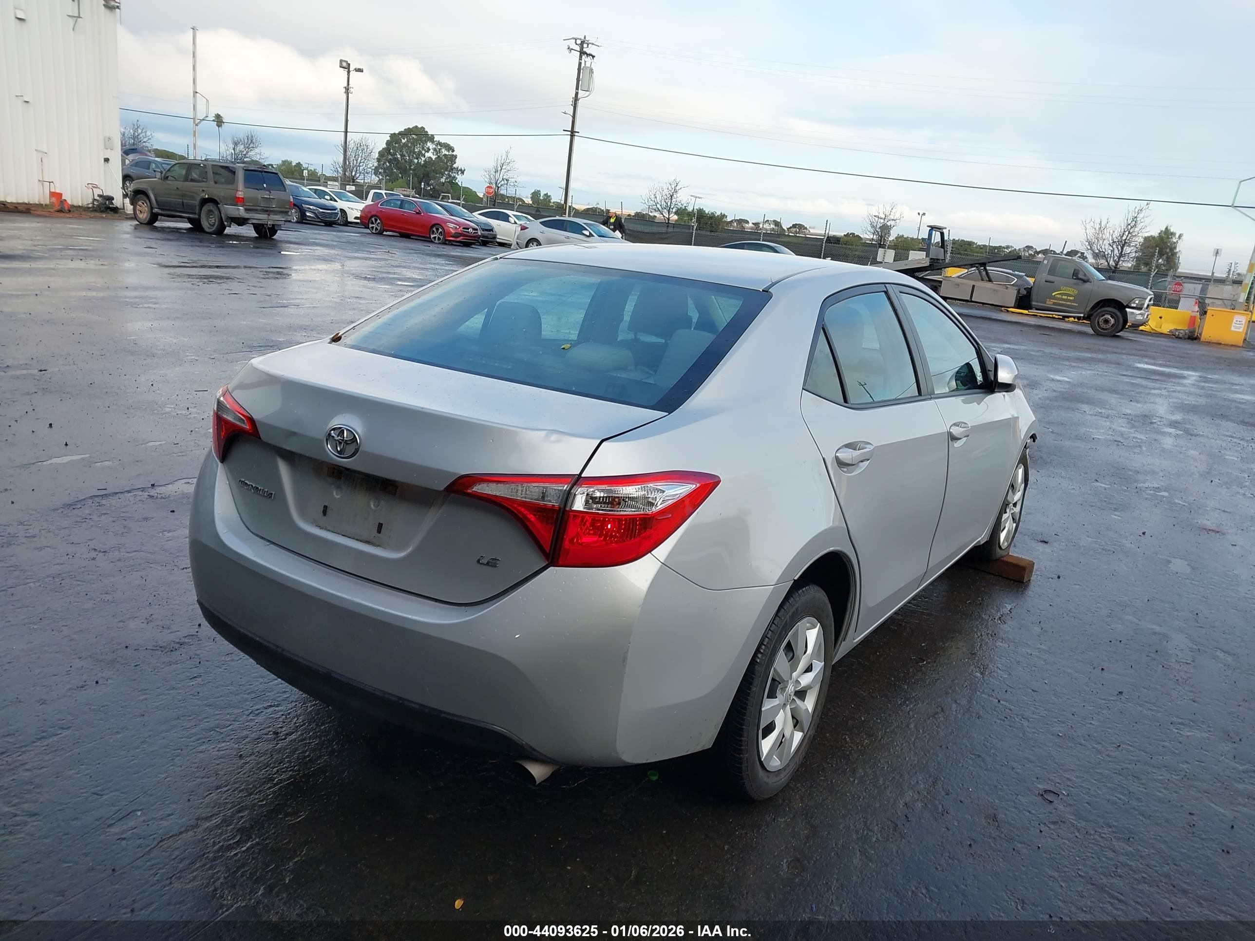 TOYOTA COROLLA image 4