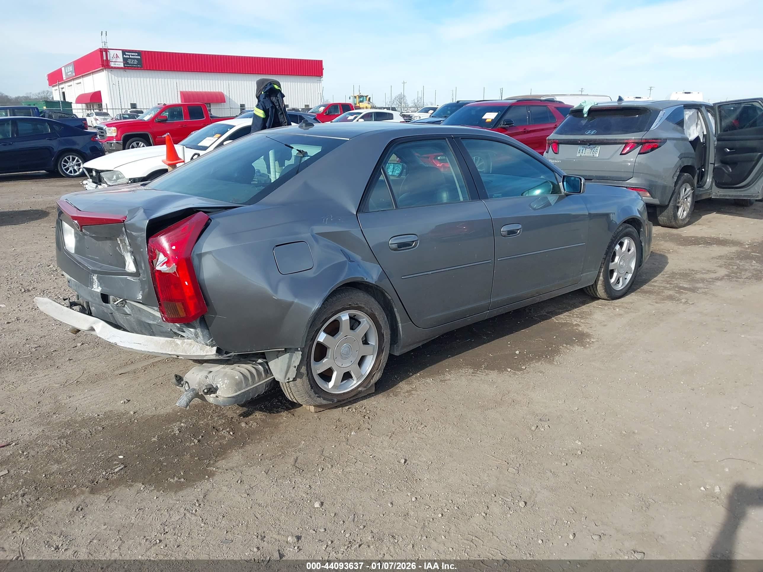 CADILLAC CTS image 4