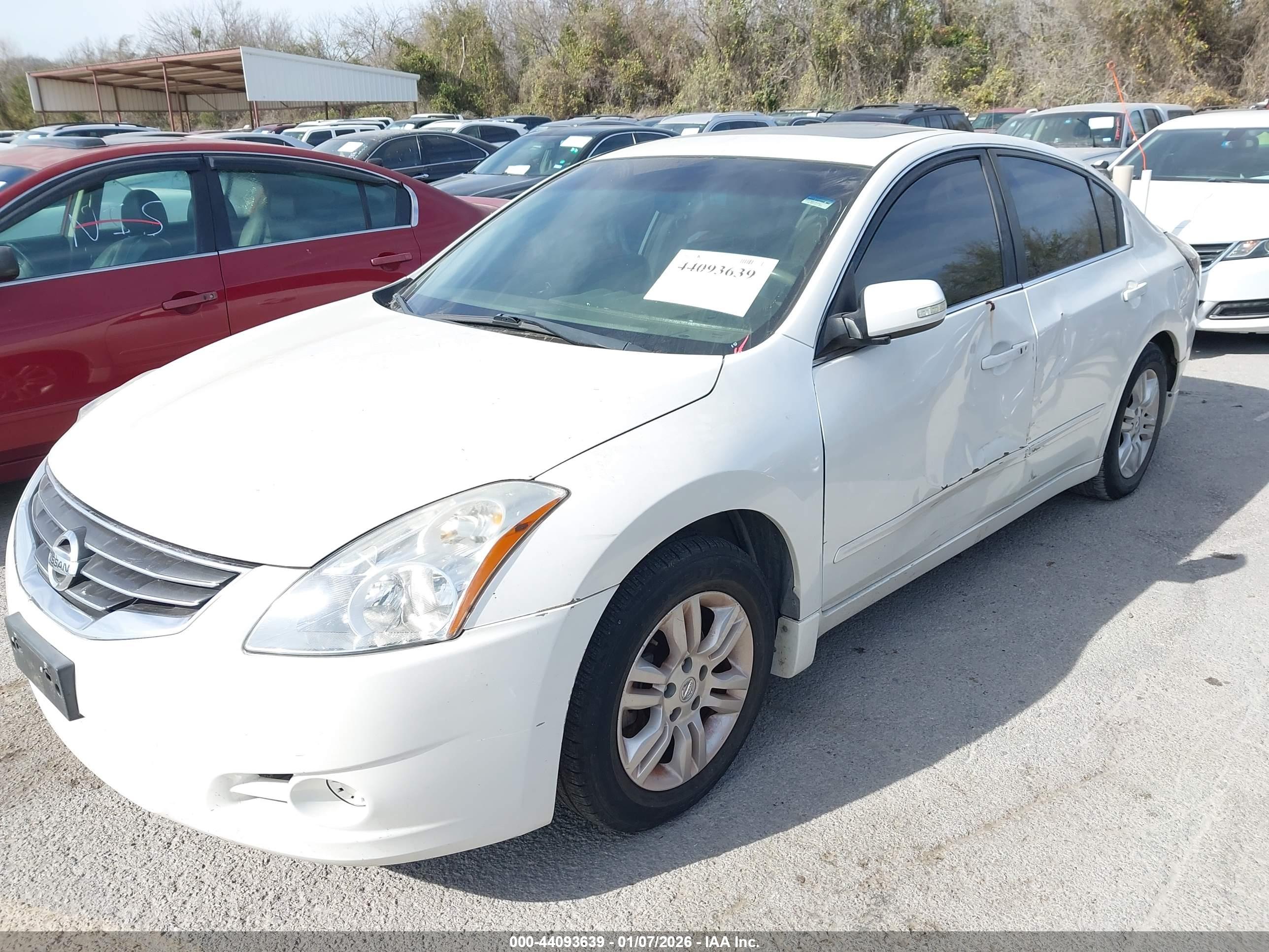 NISSAN ALTIMA image 2