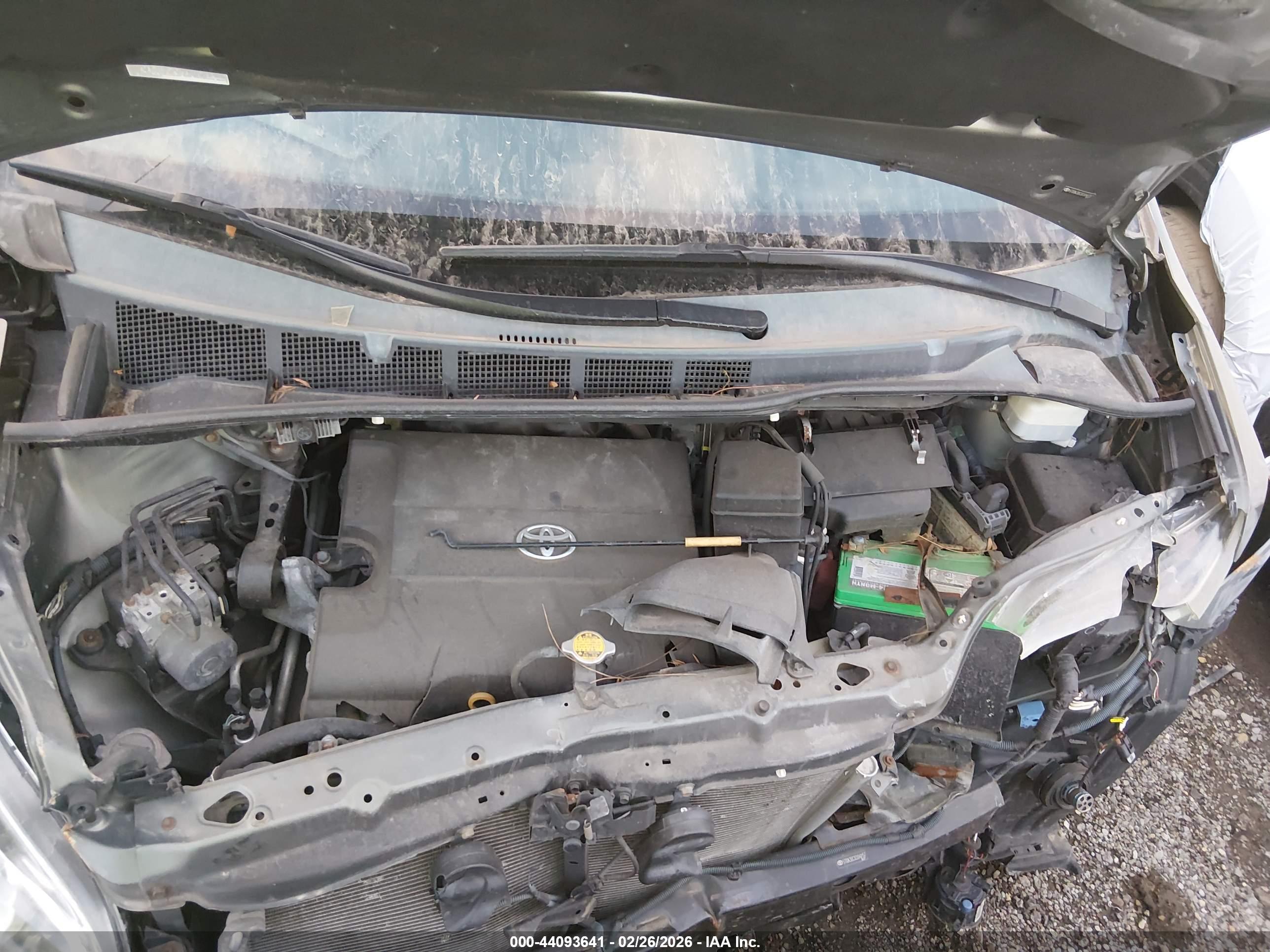 TOYOTA SIENNA image 10