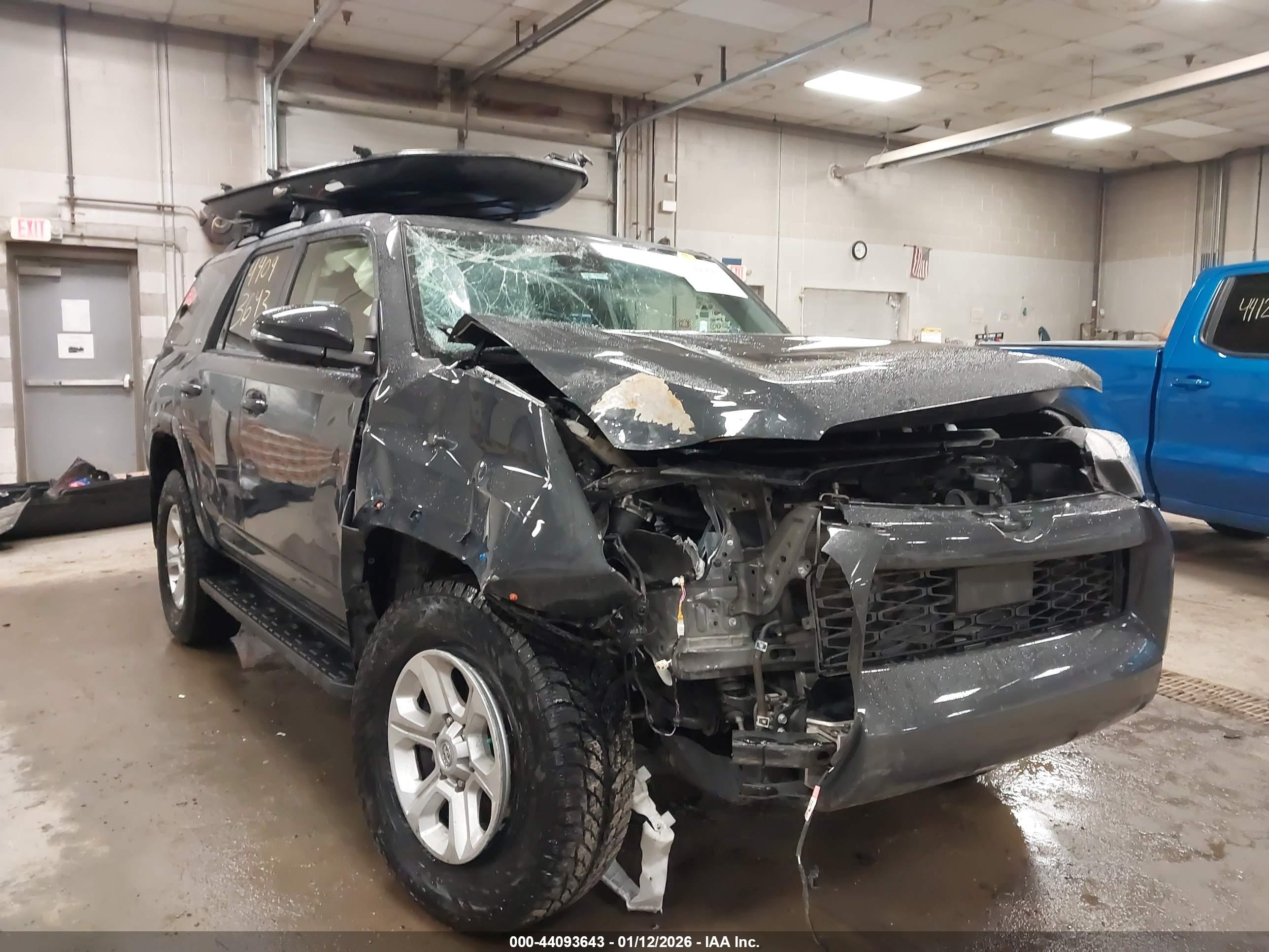 TOYOTA 4RUNNER image 6