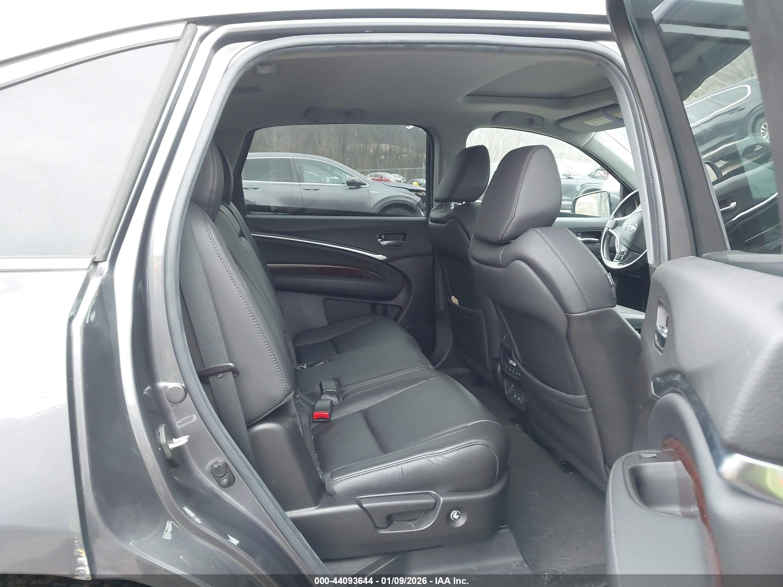 ACURA MDX image 8