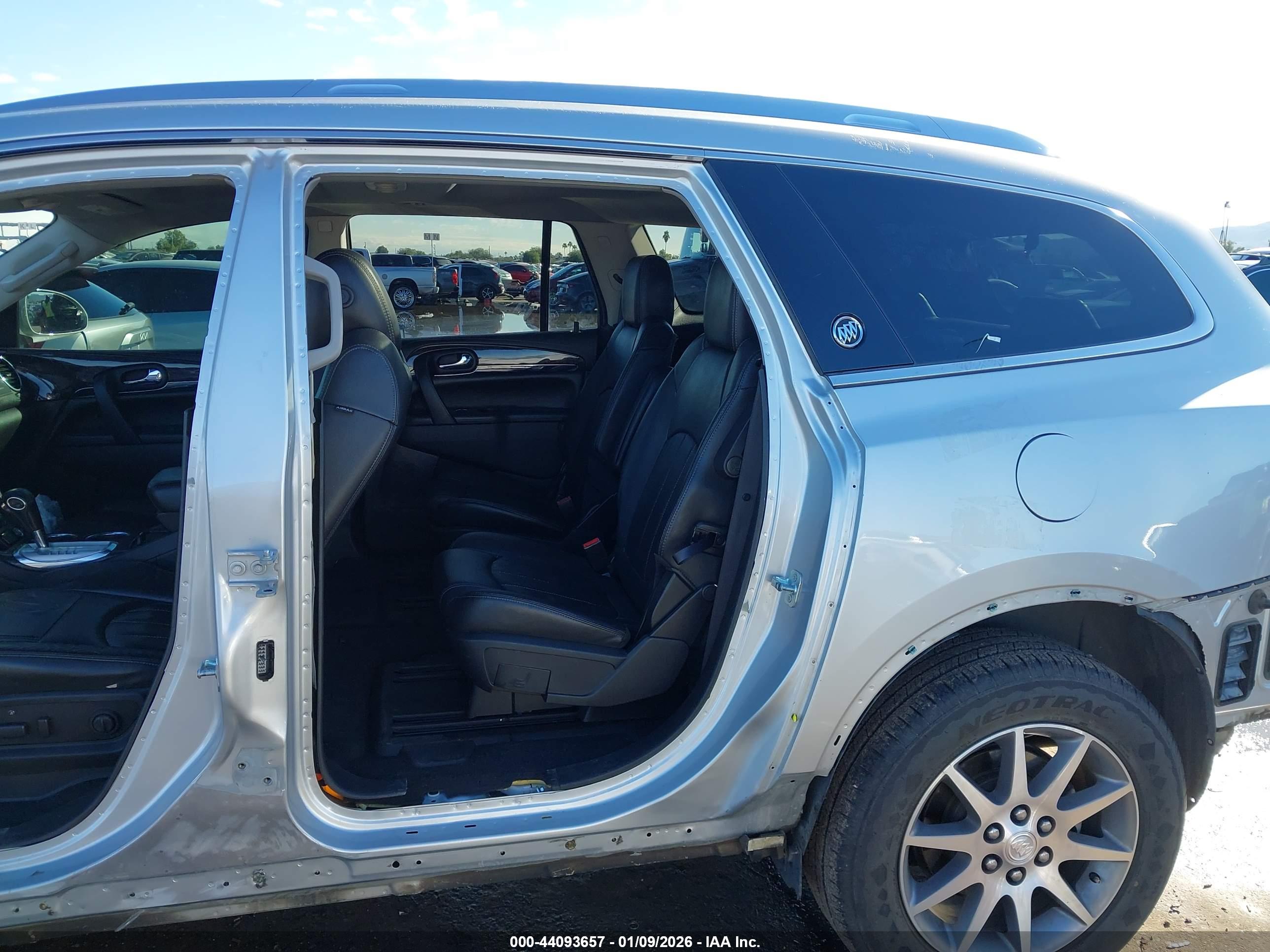 BUICK ENCLAVE image 8