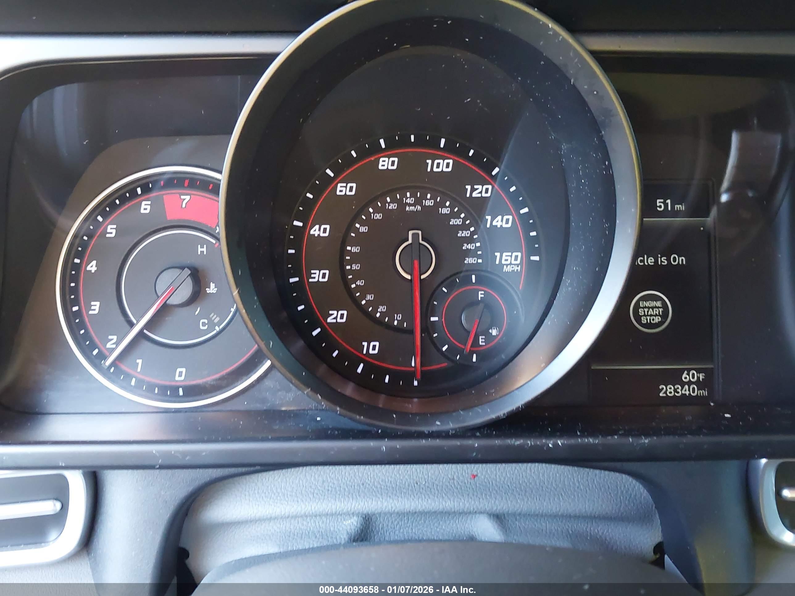 HYUNDAI ELANTRA image 7