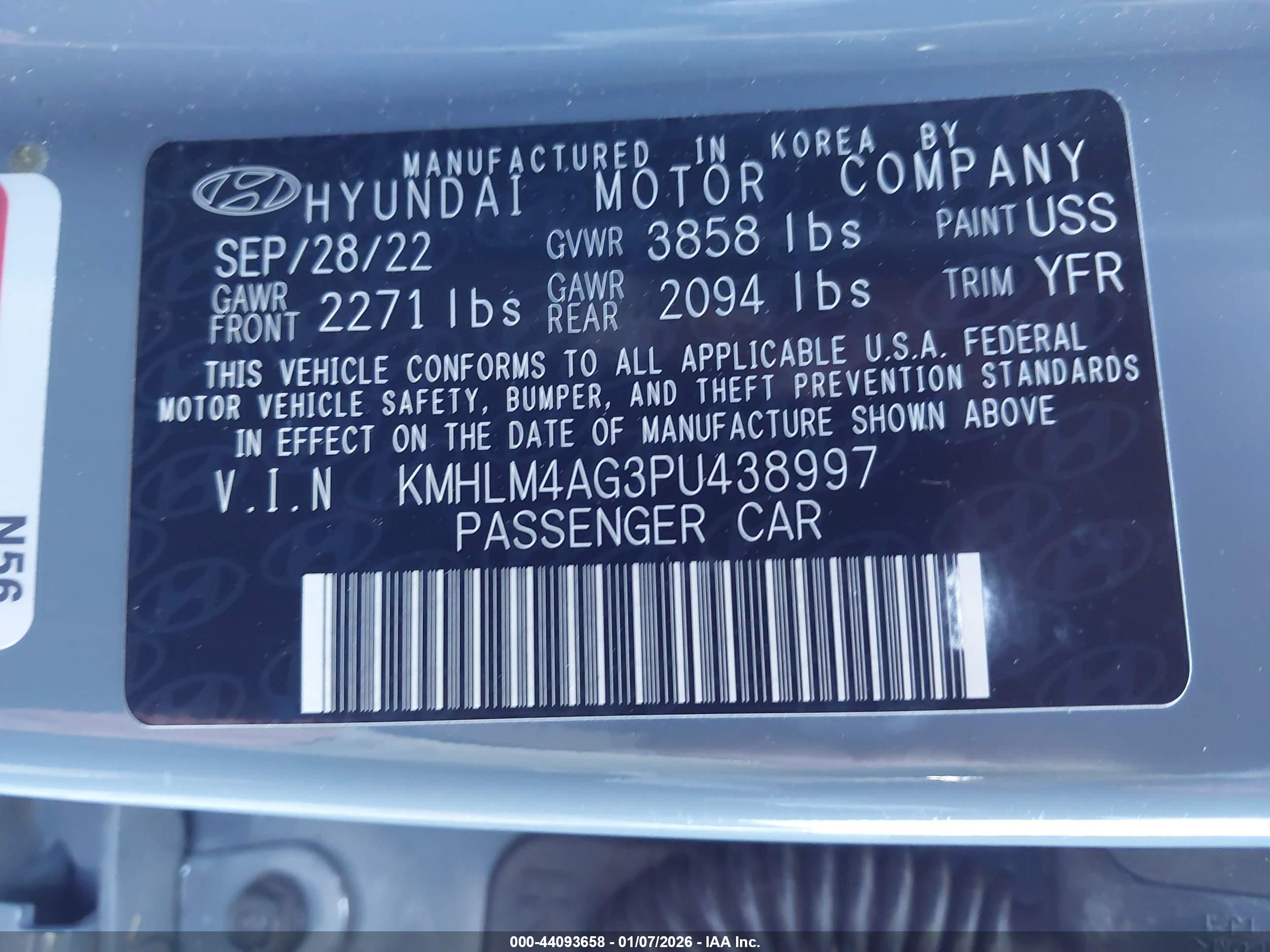 HYUNDAI ELANTRA image 9