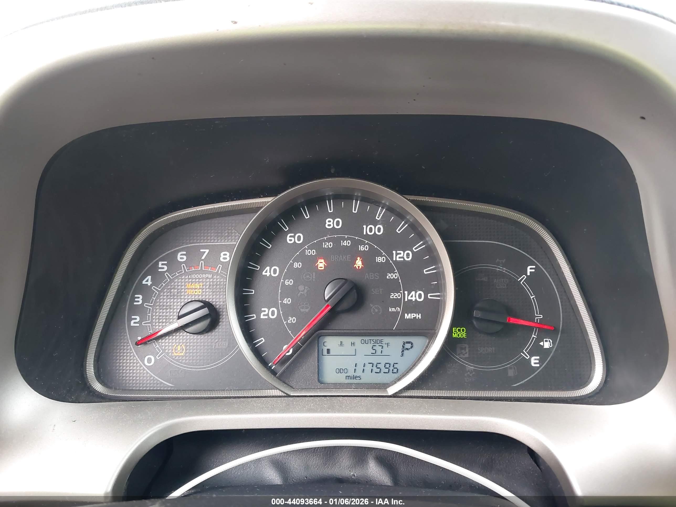 TOYOTA RAV4 image 7