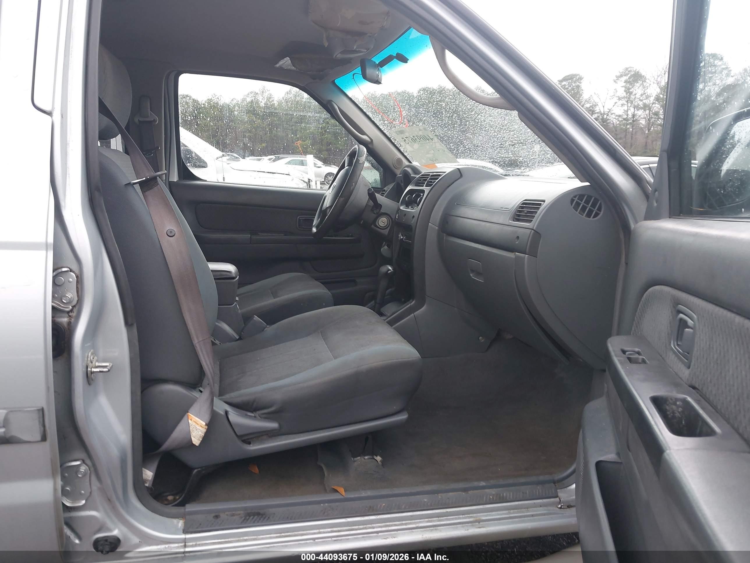 NISSAN XTERRA image 5