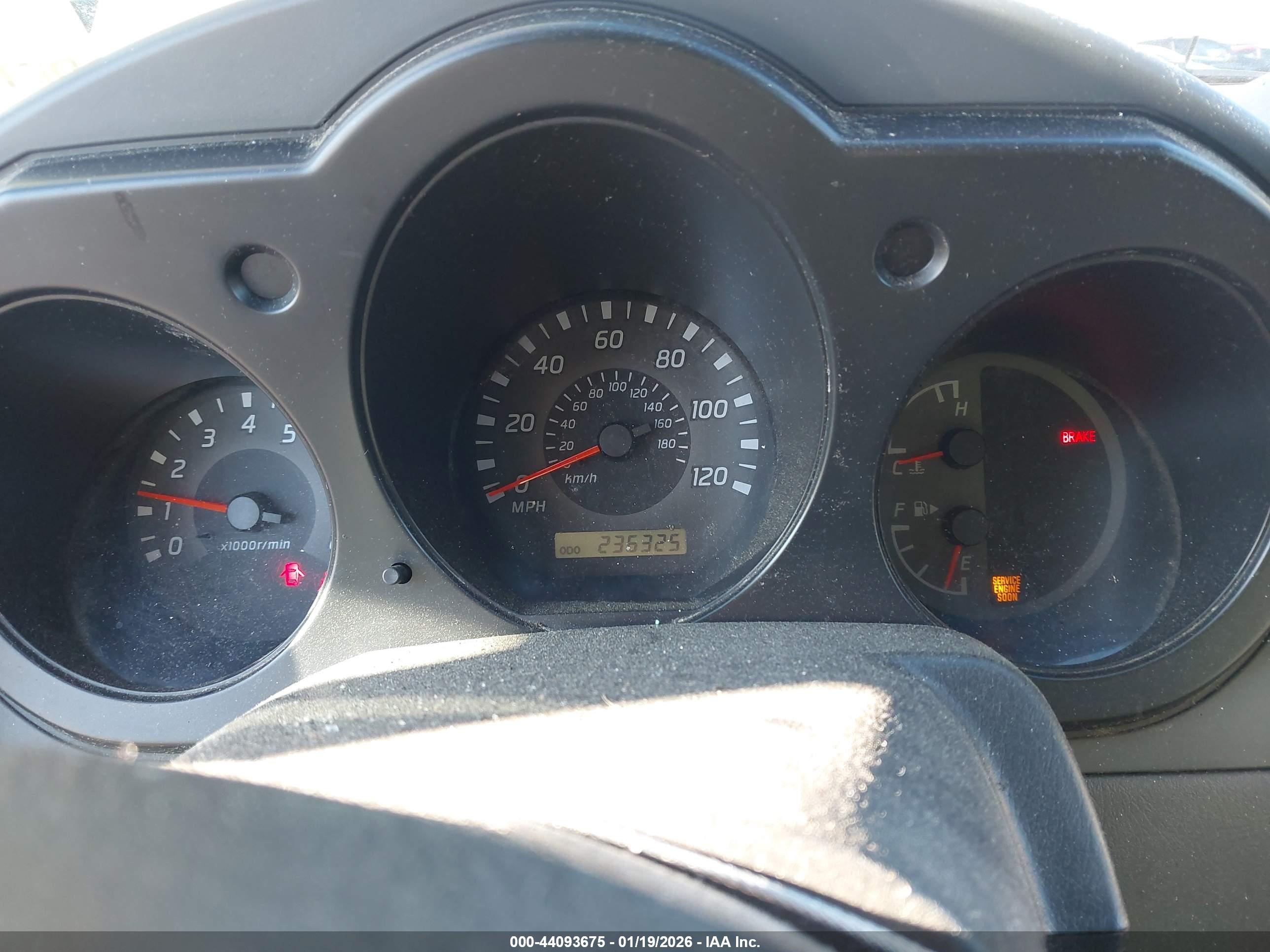 NISSAN XTERRA image 7