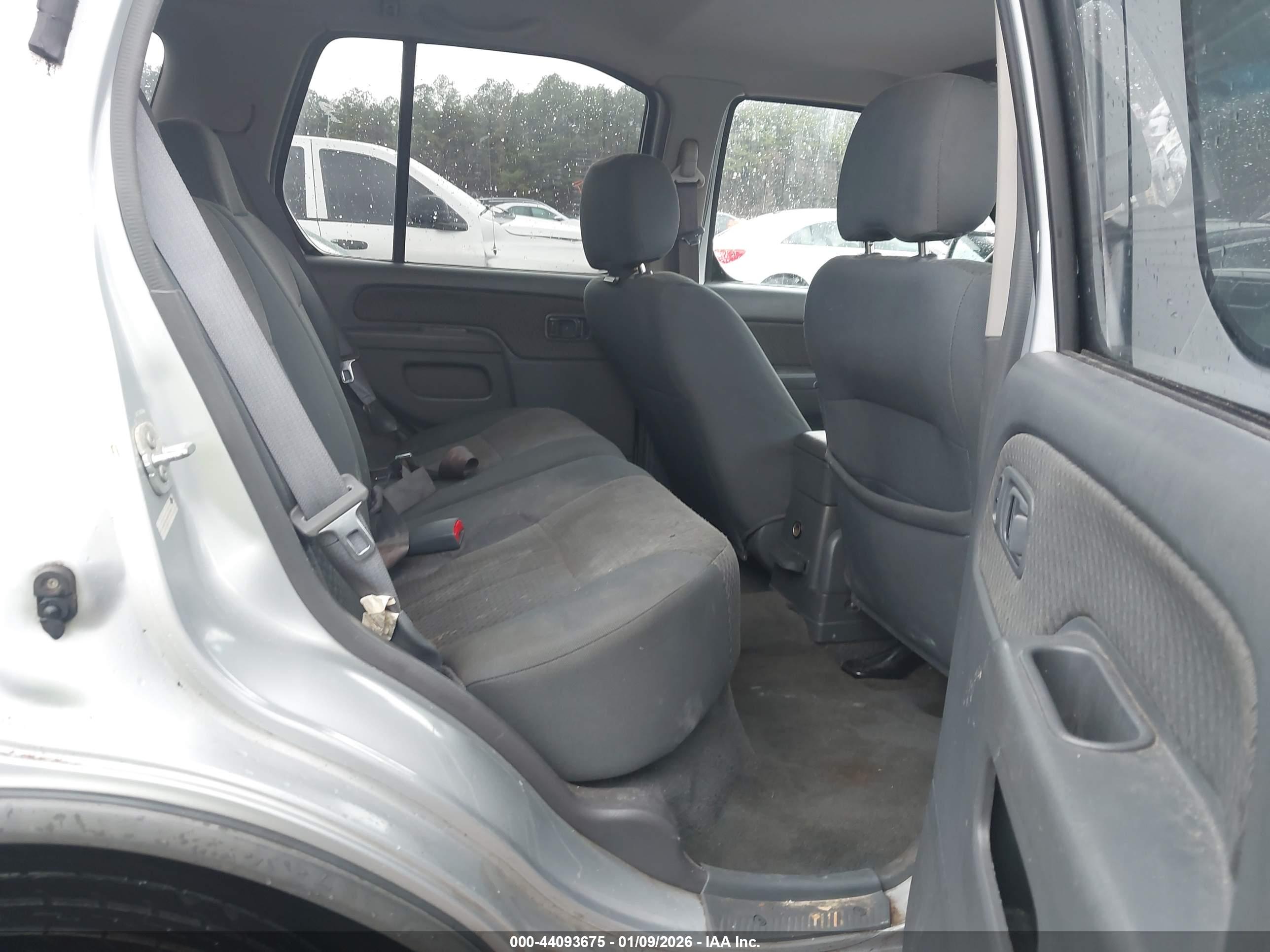 NISSAN XTERRA image 8