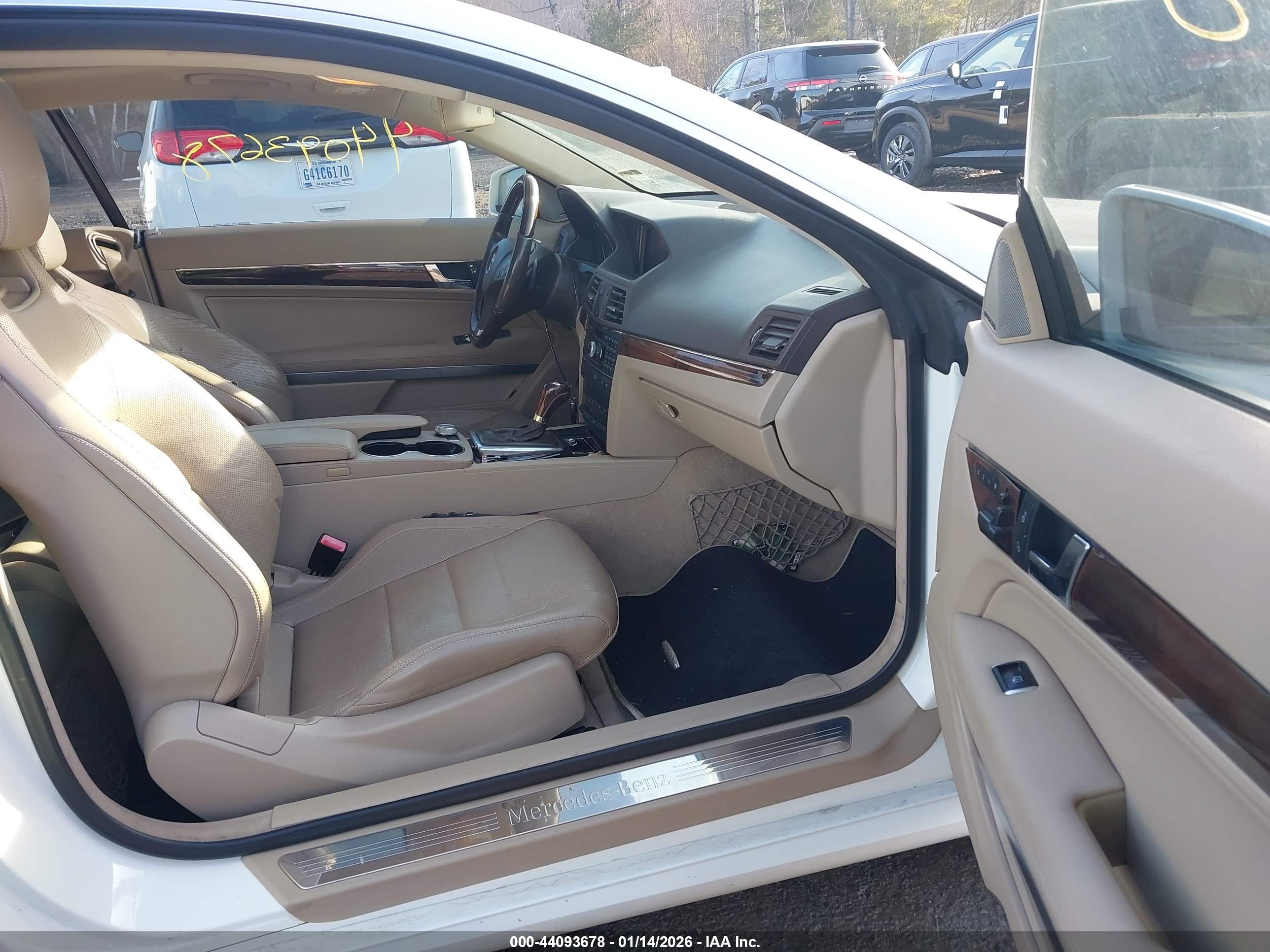 MERCEDES-BENZ E image 5