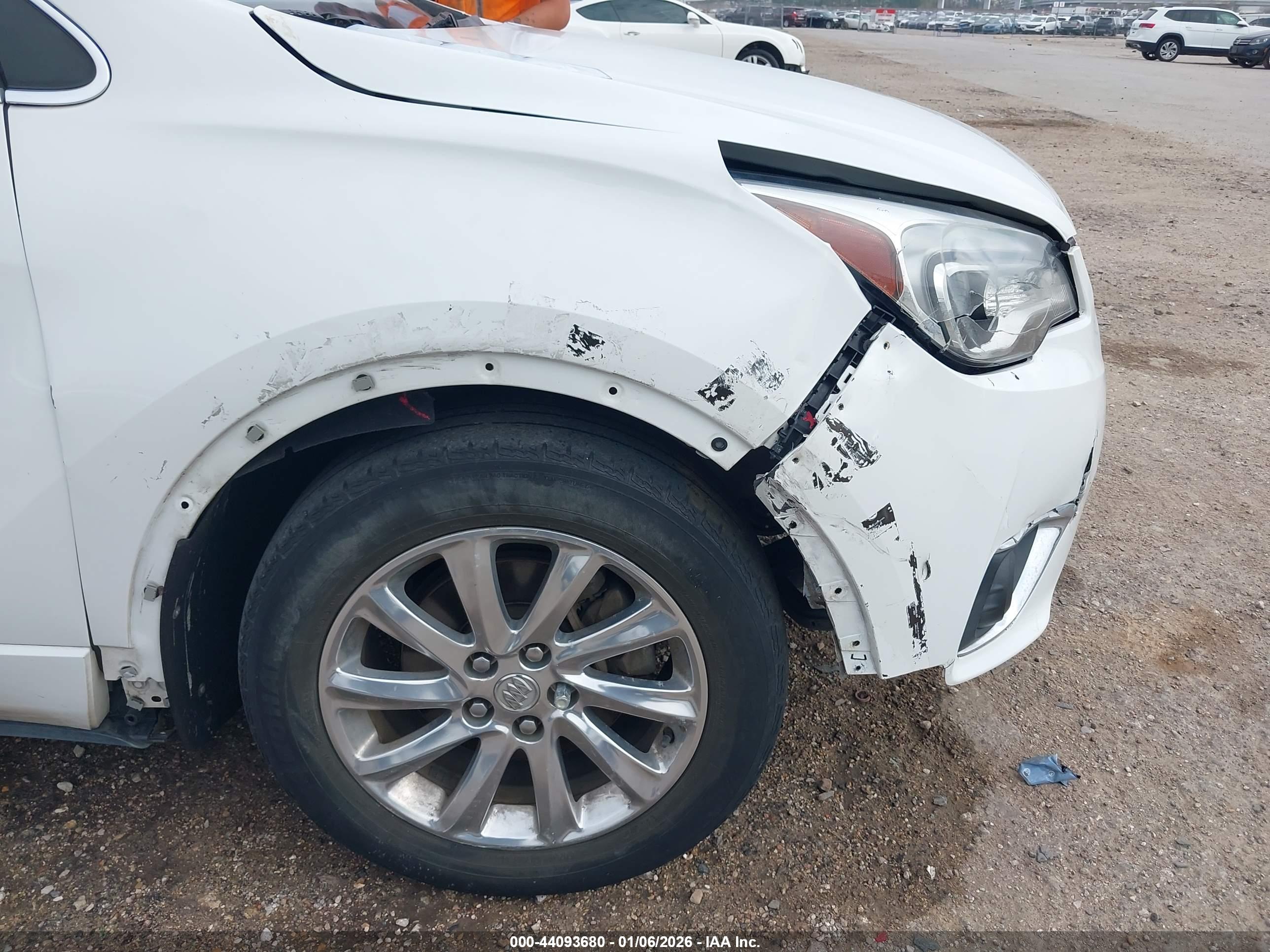 BUICK ENVISION image 6