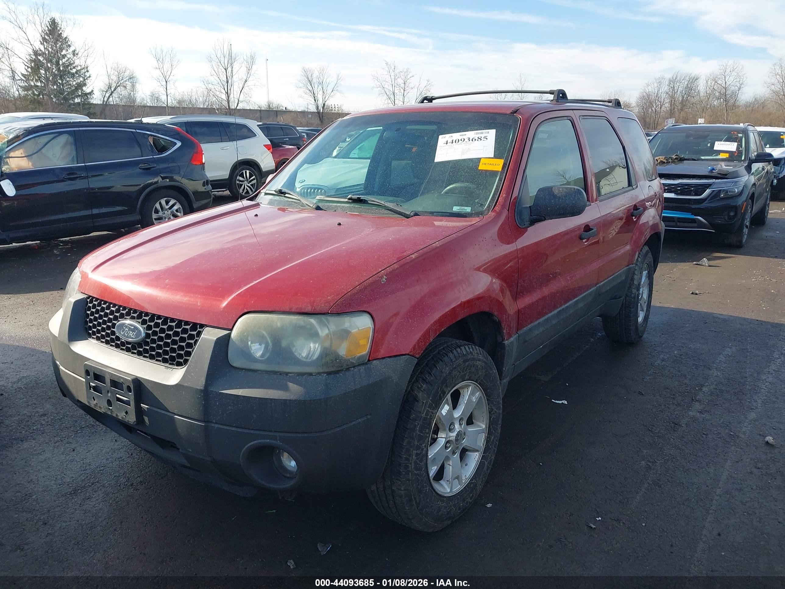 FORD ESCAPE image 2