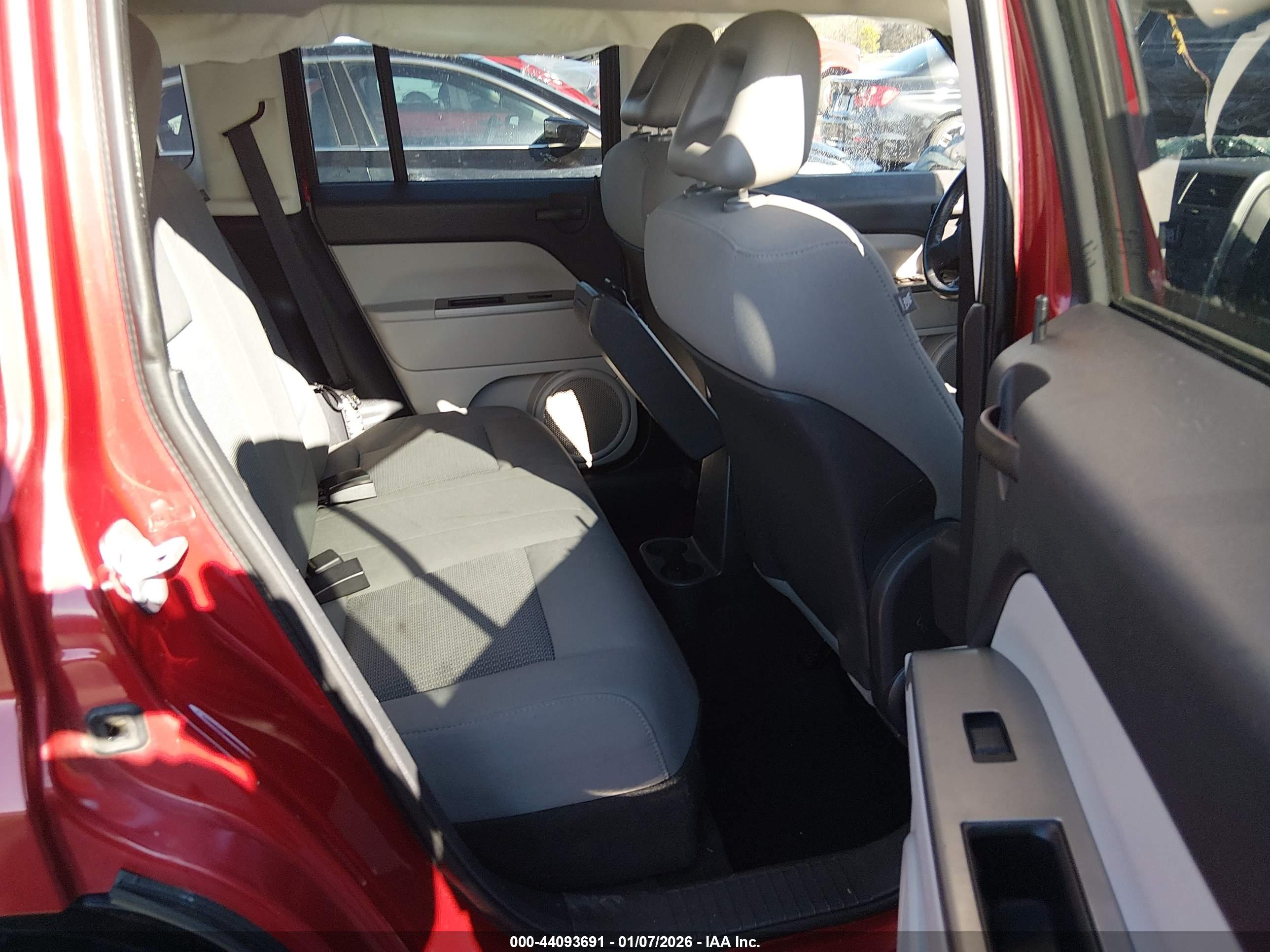 JEEP PATRIOT image 8