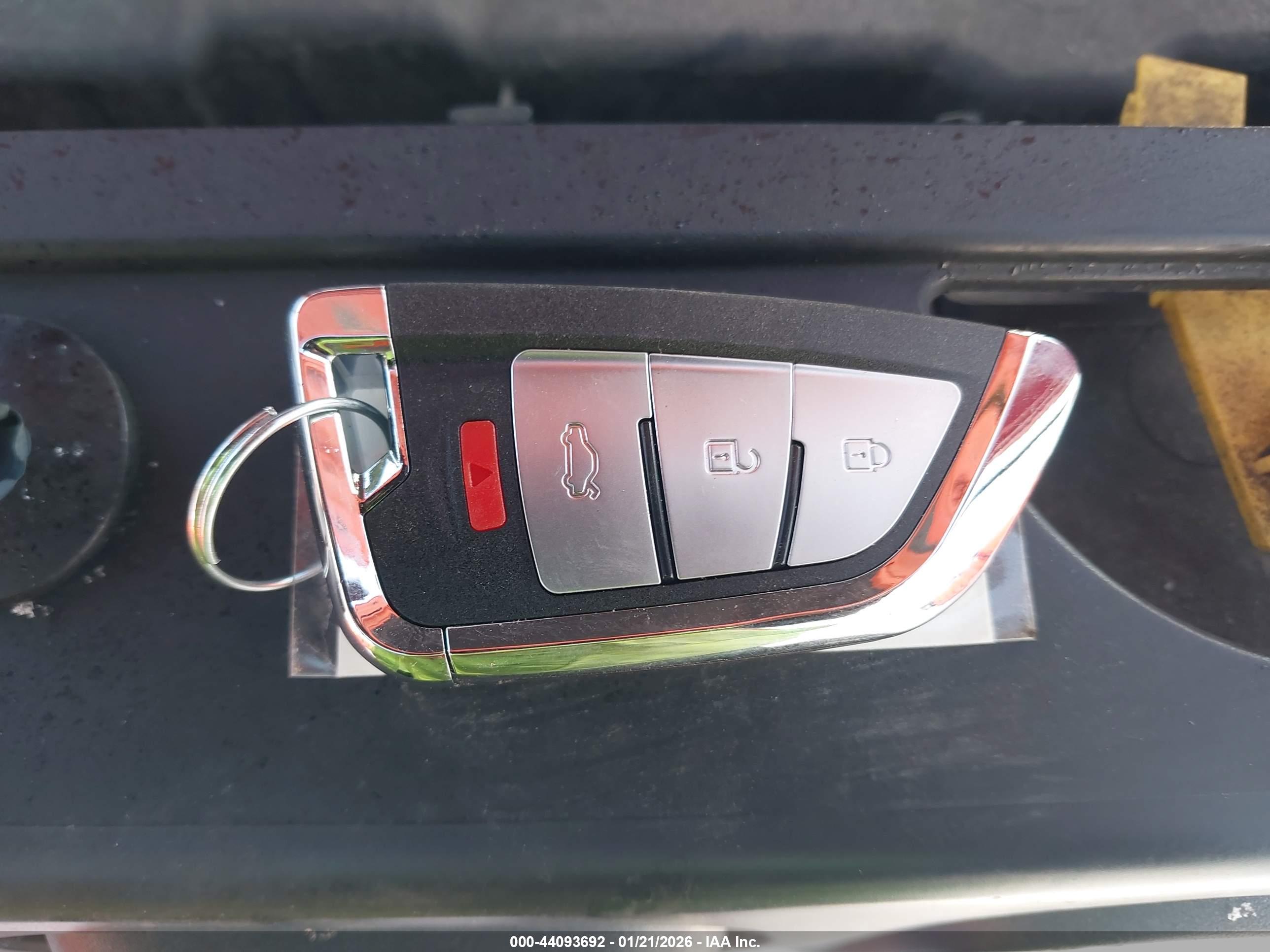 JEEP RENEGADE image 11
