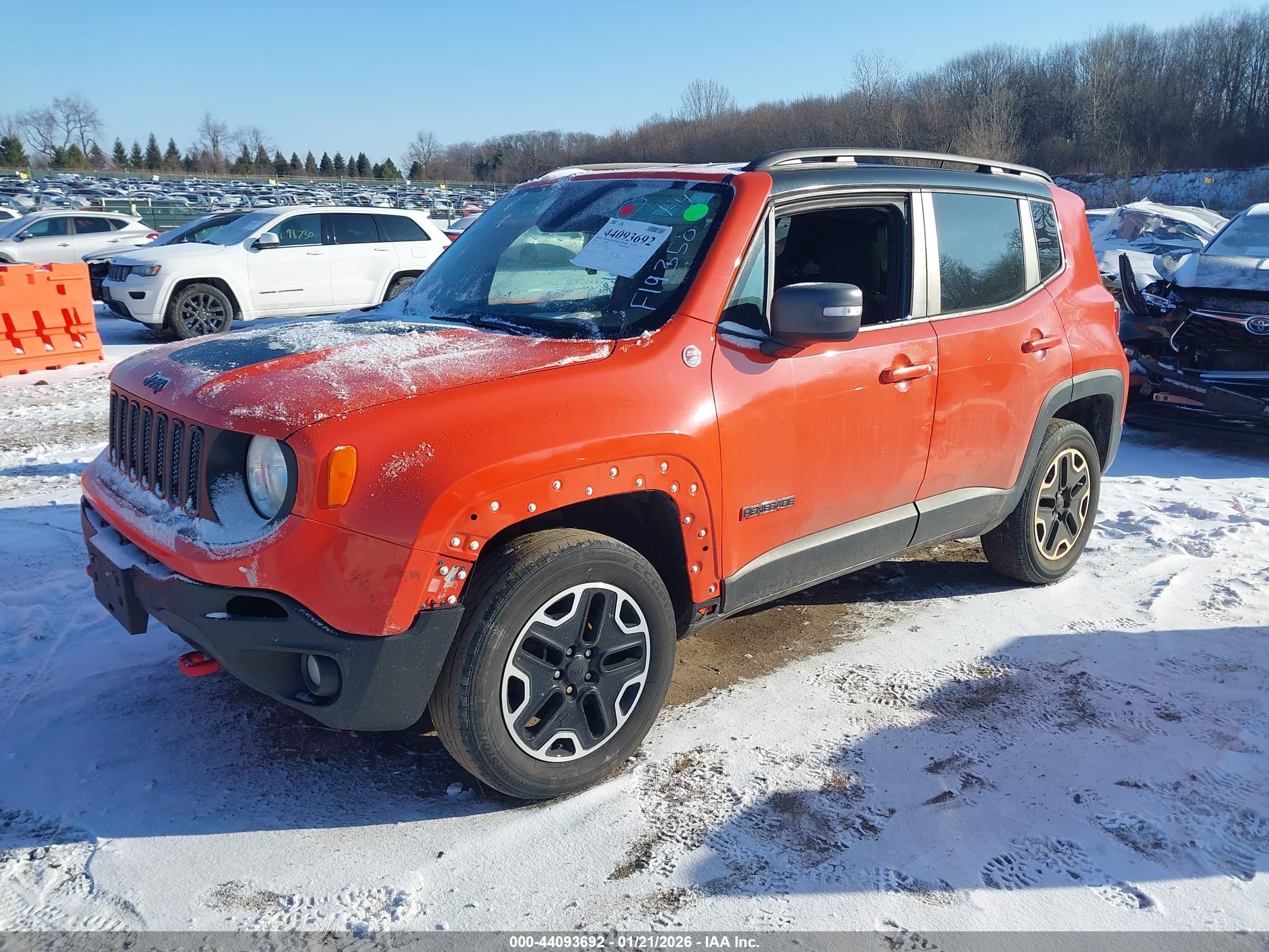 JEEP RENEGADE image 2