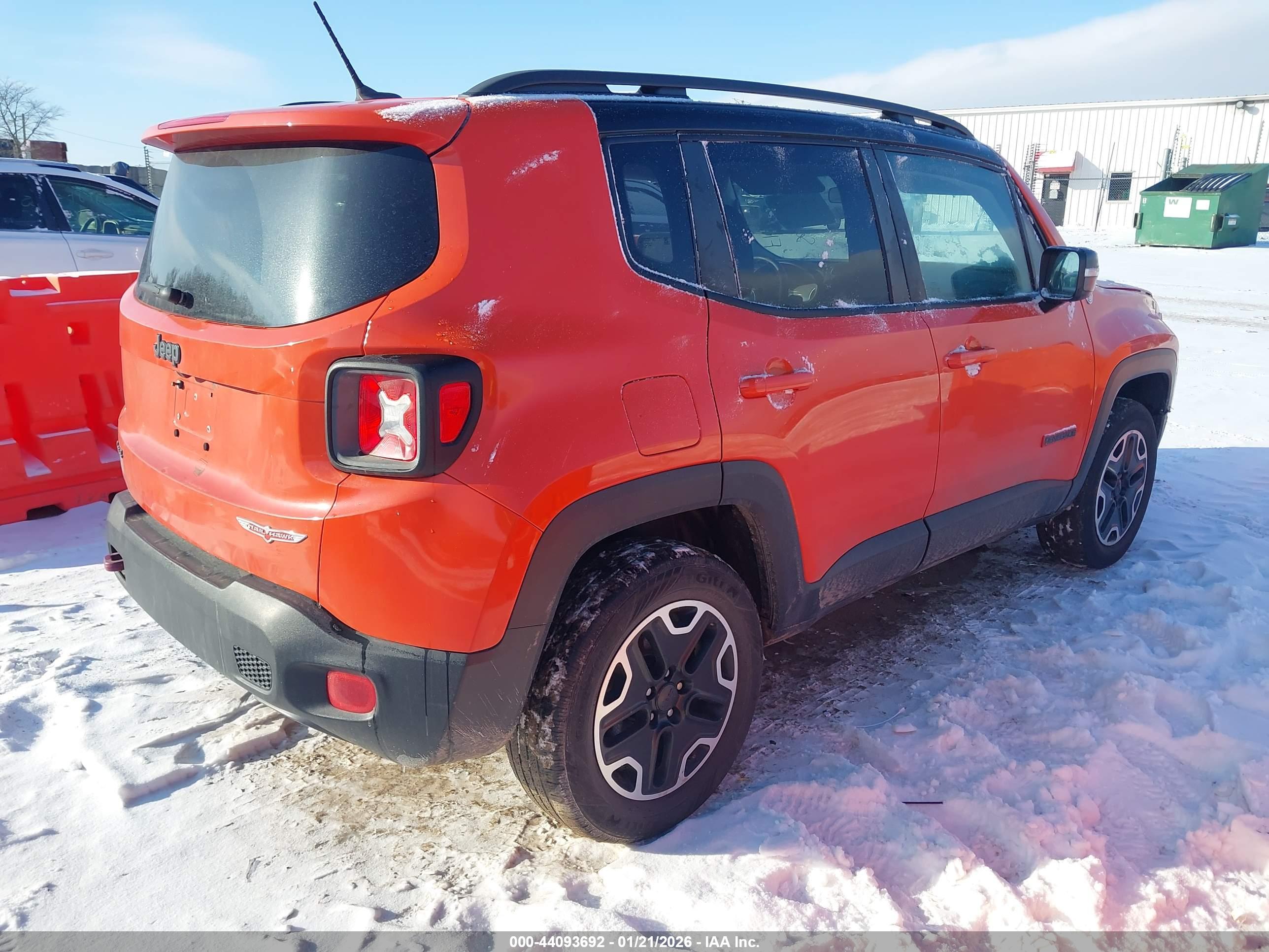 JEEP RENEGADE image 4