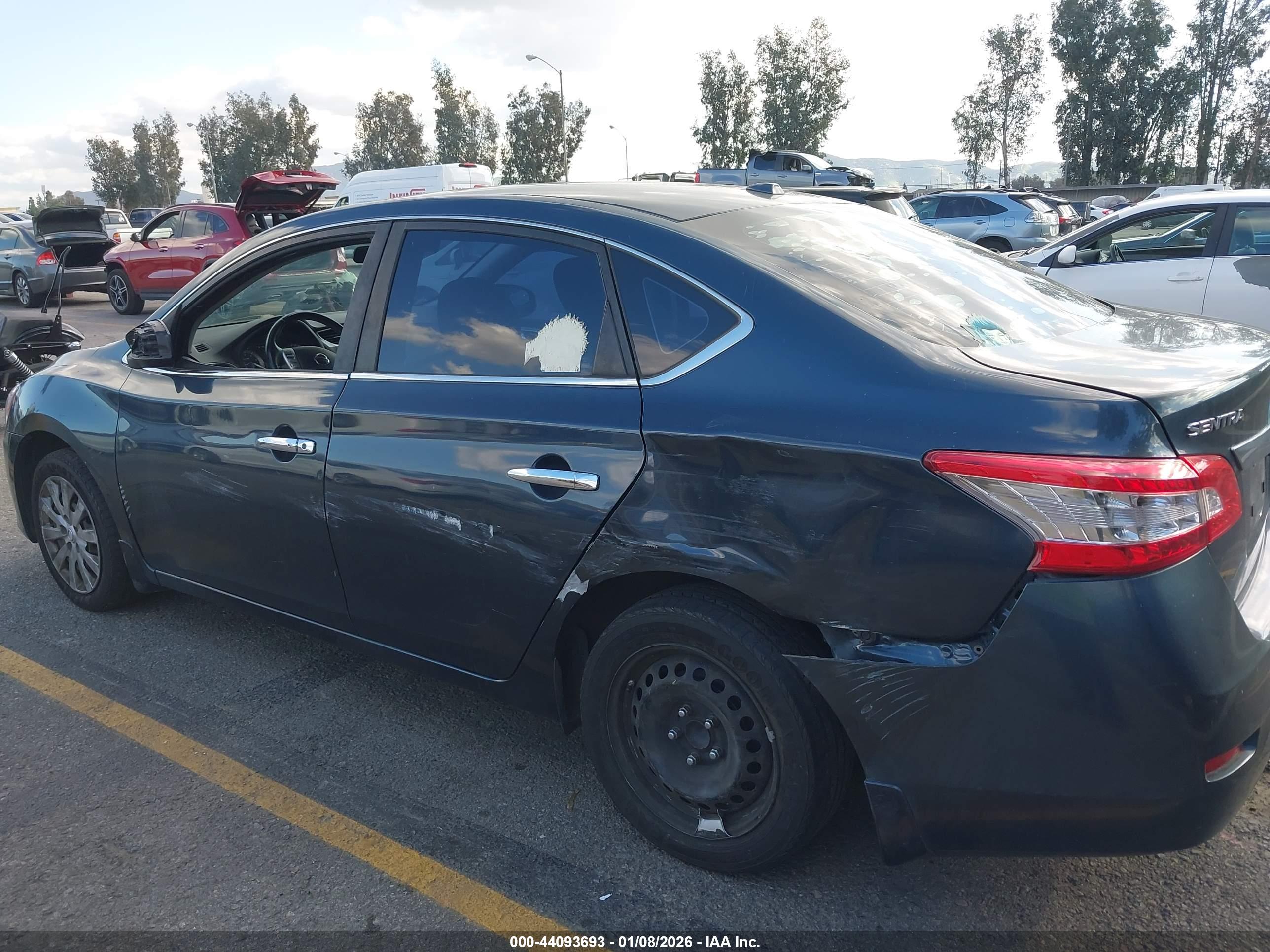NISSAN SENTRA image 6