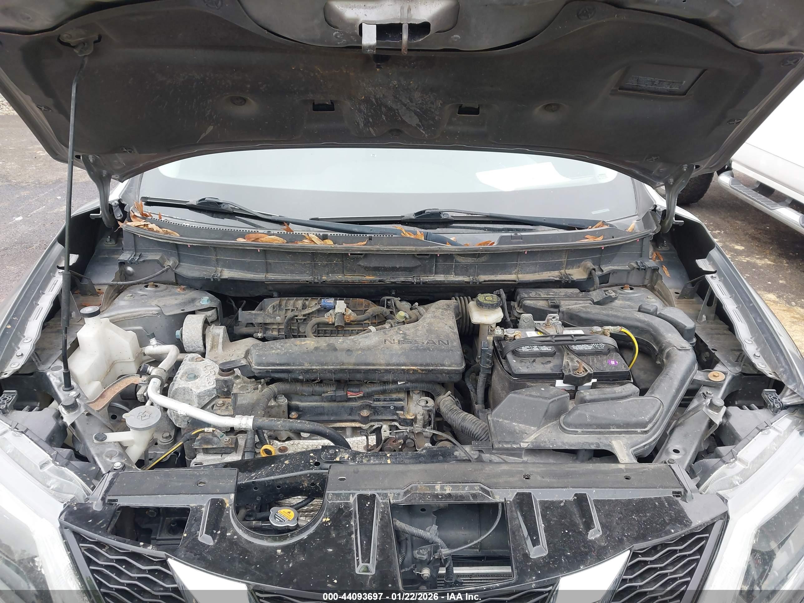 NISSAN ROGUE image 10