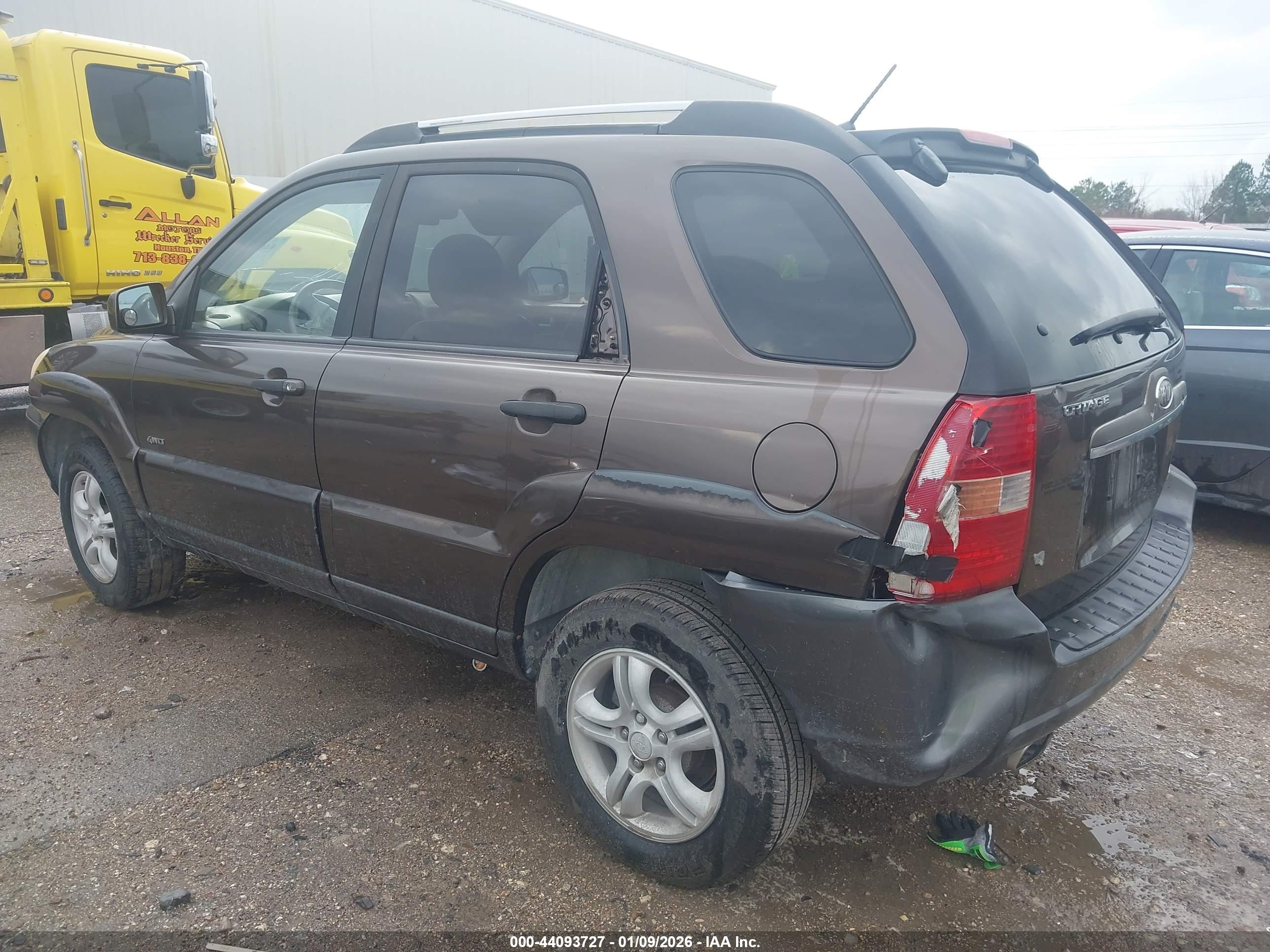 KIA SPORTAGE image 3