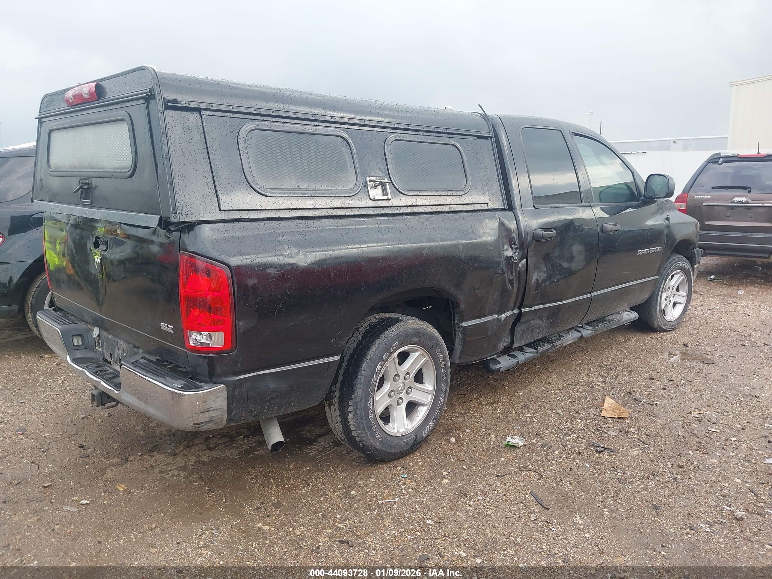 DODGE RAM image 4