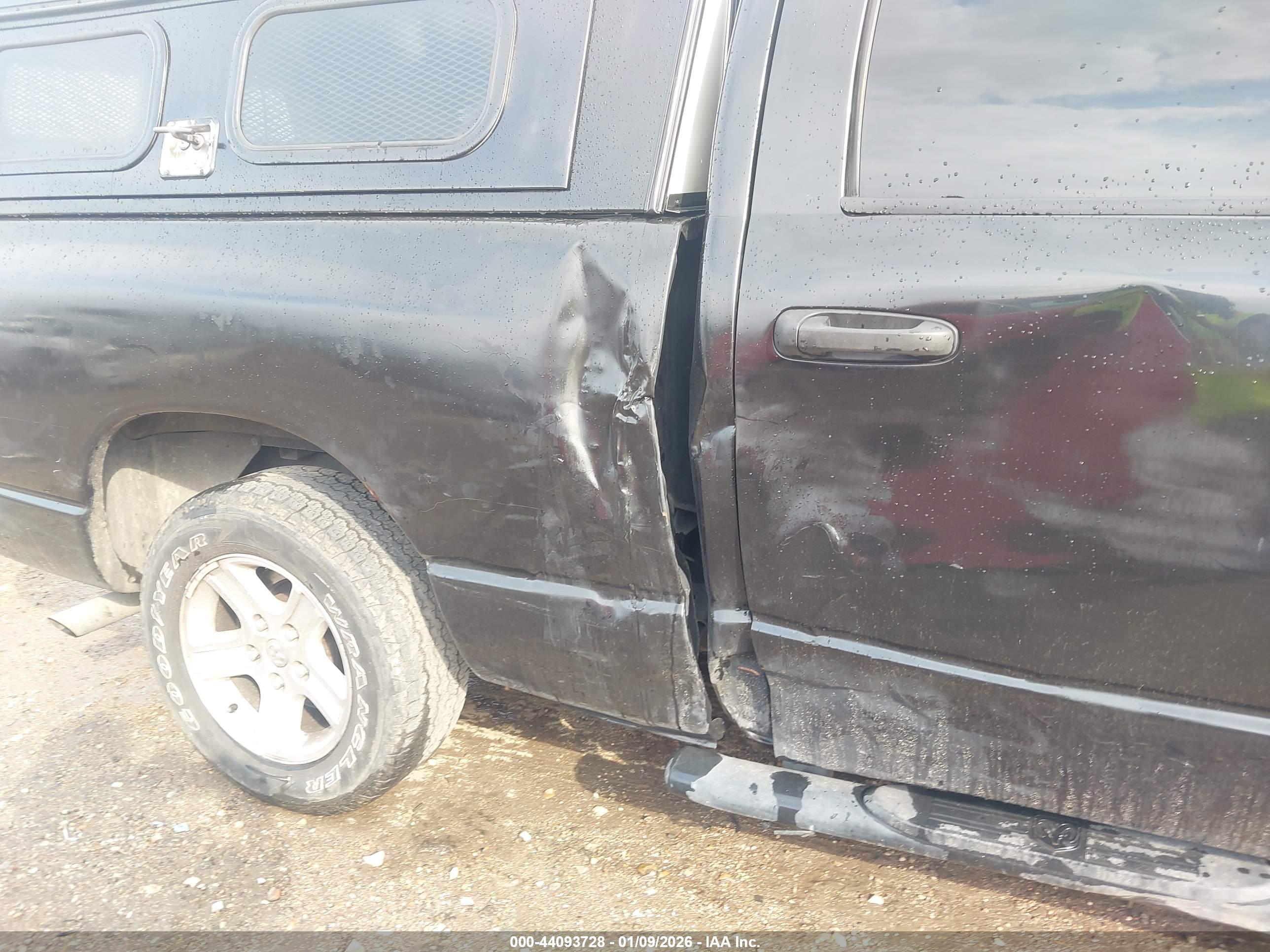 DODGE RAM image 6