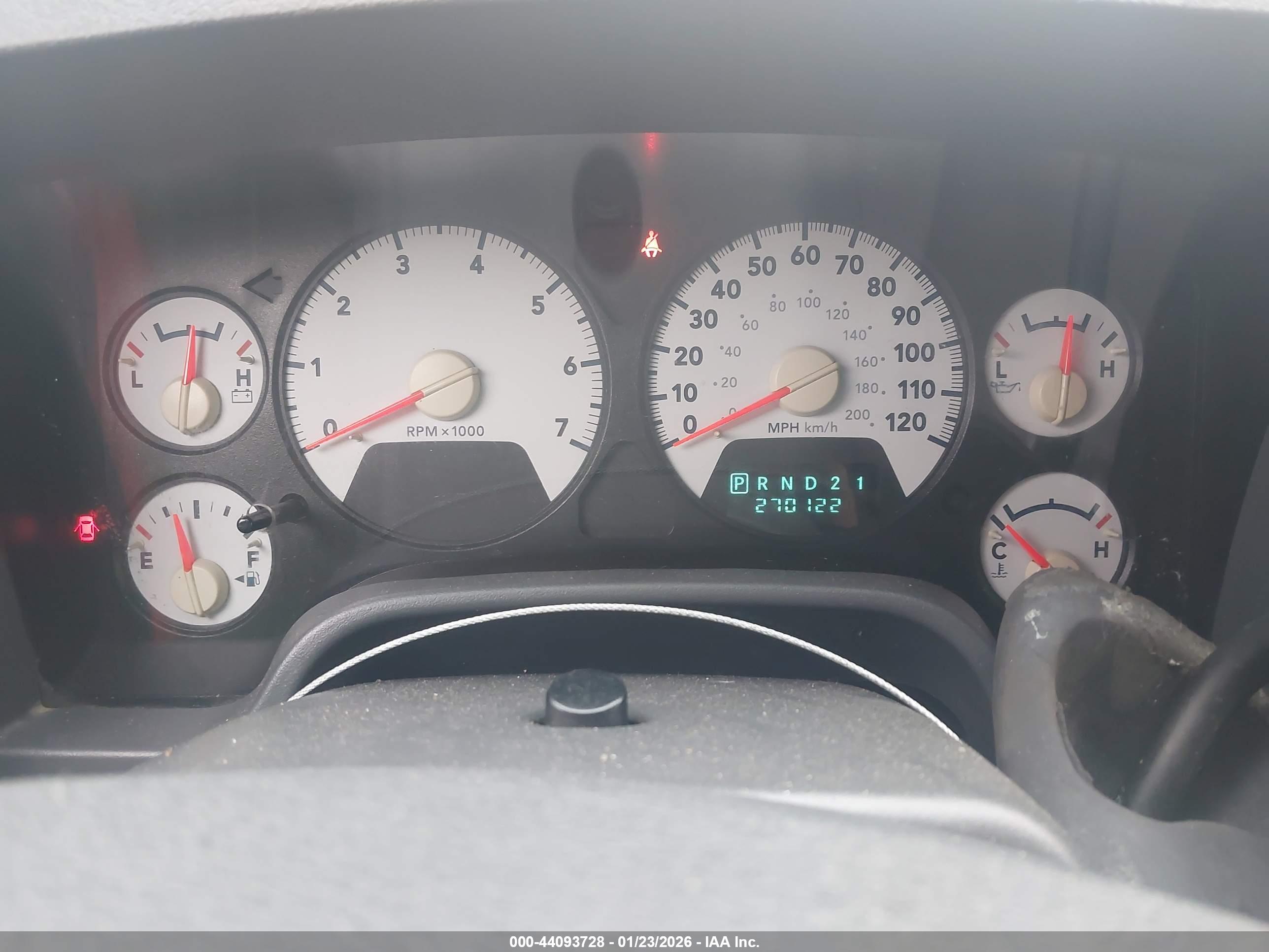 DODGE RAM image 7