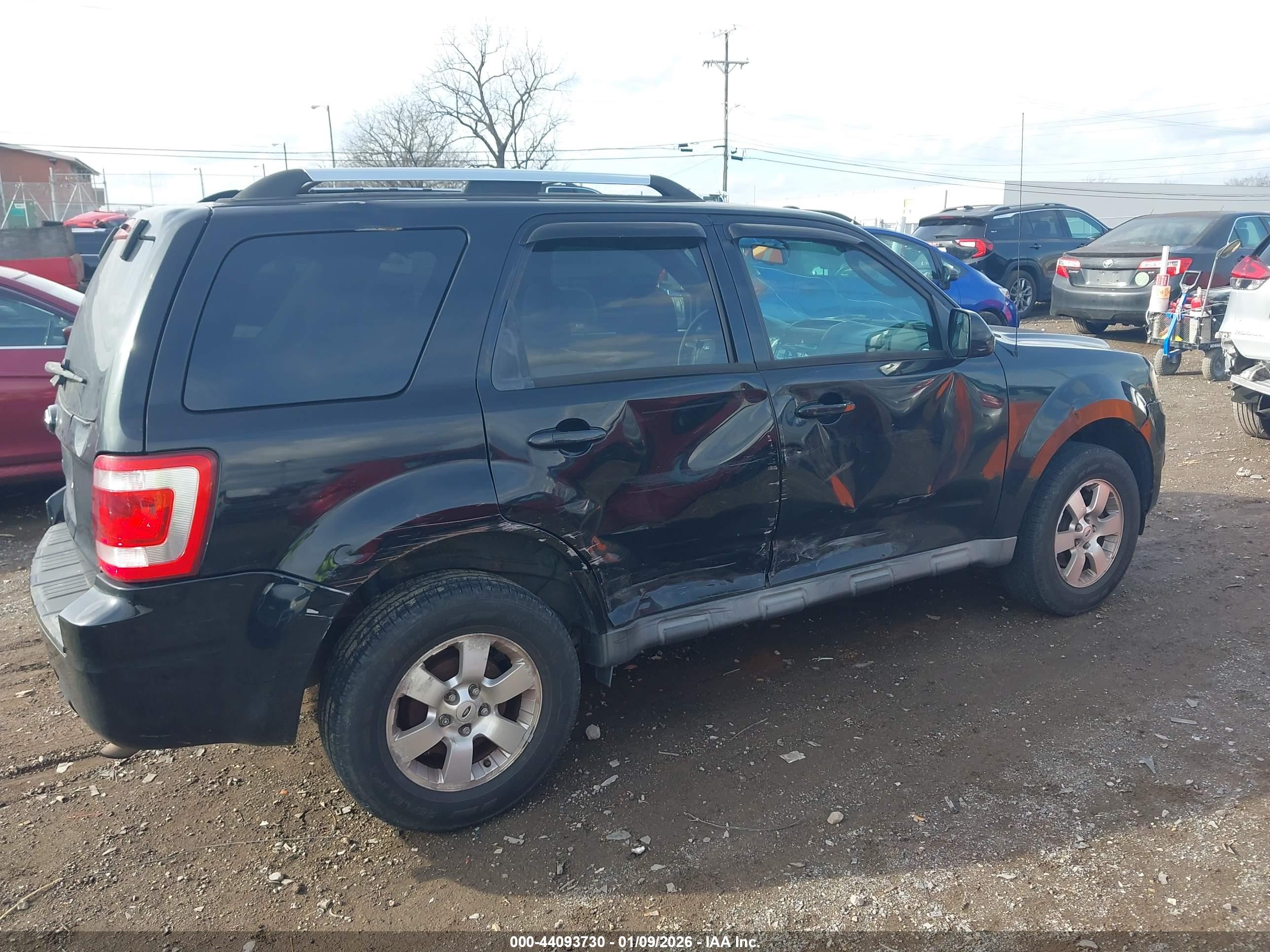 FORD ESCAPE image 6