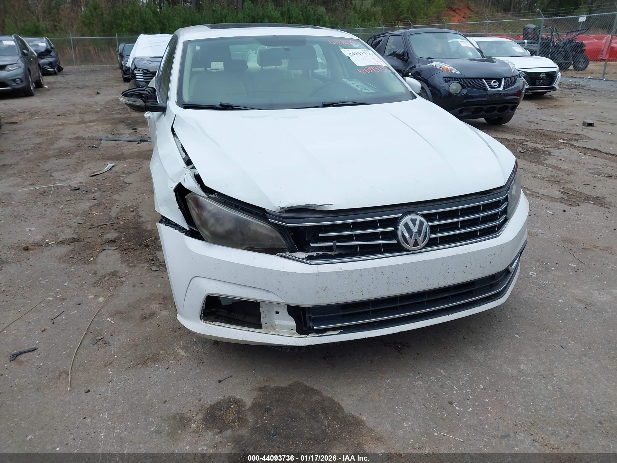 VOLKSWAGEN PASSAT image 6