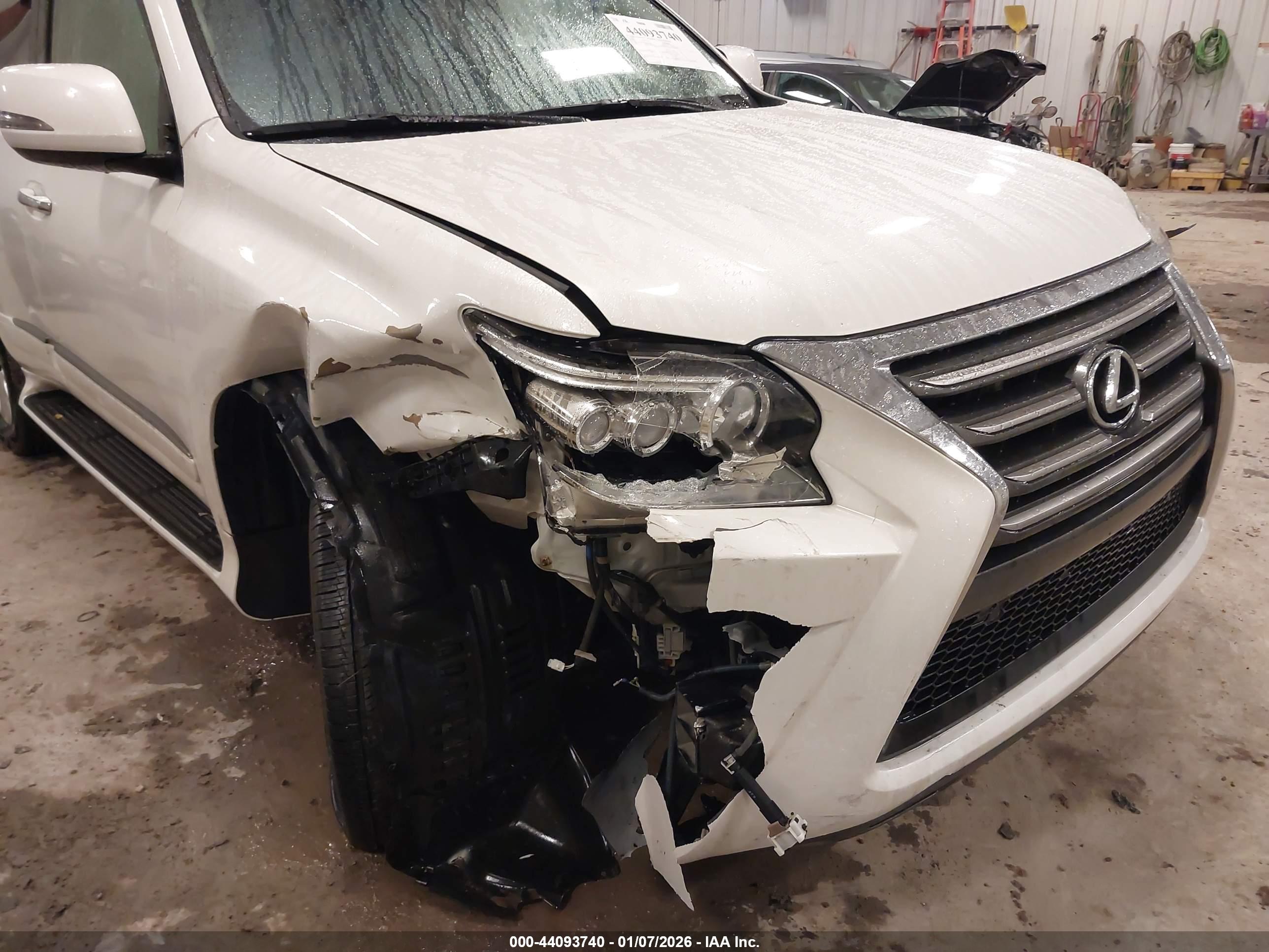 LEXUS GX image 6