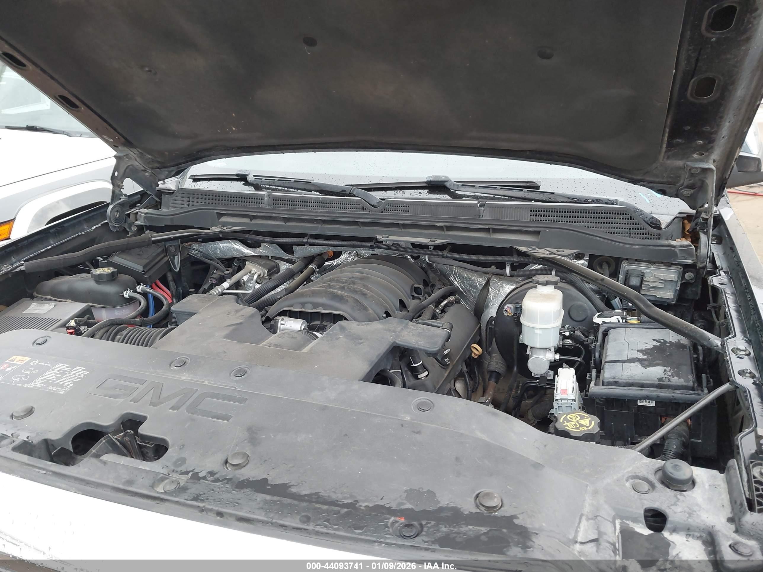 GMC SIERRA image 10