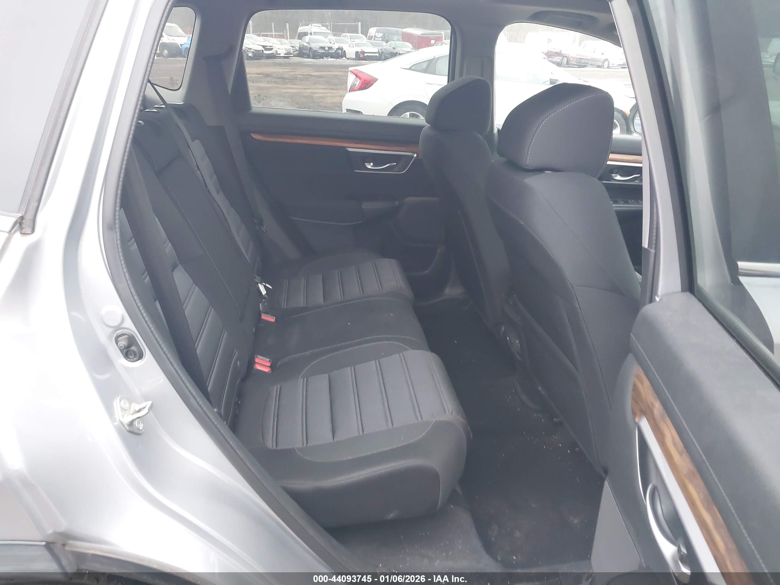 HONDA CR-V image 8