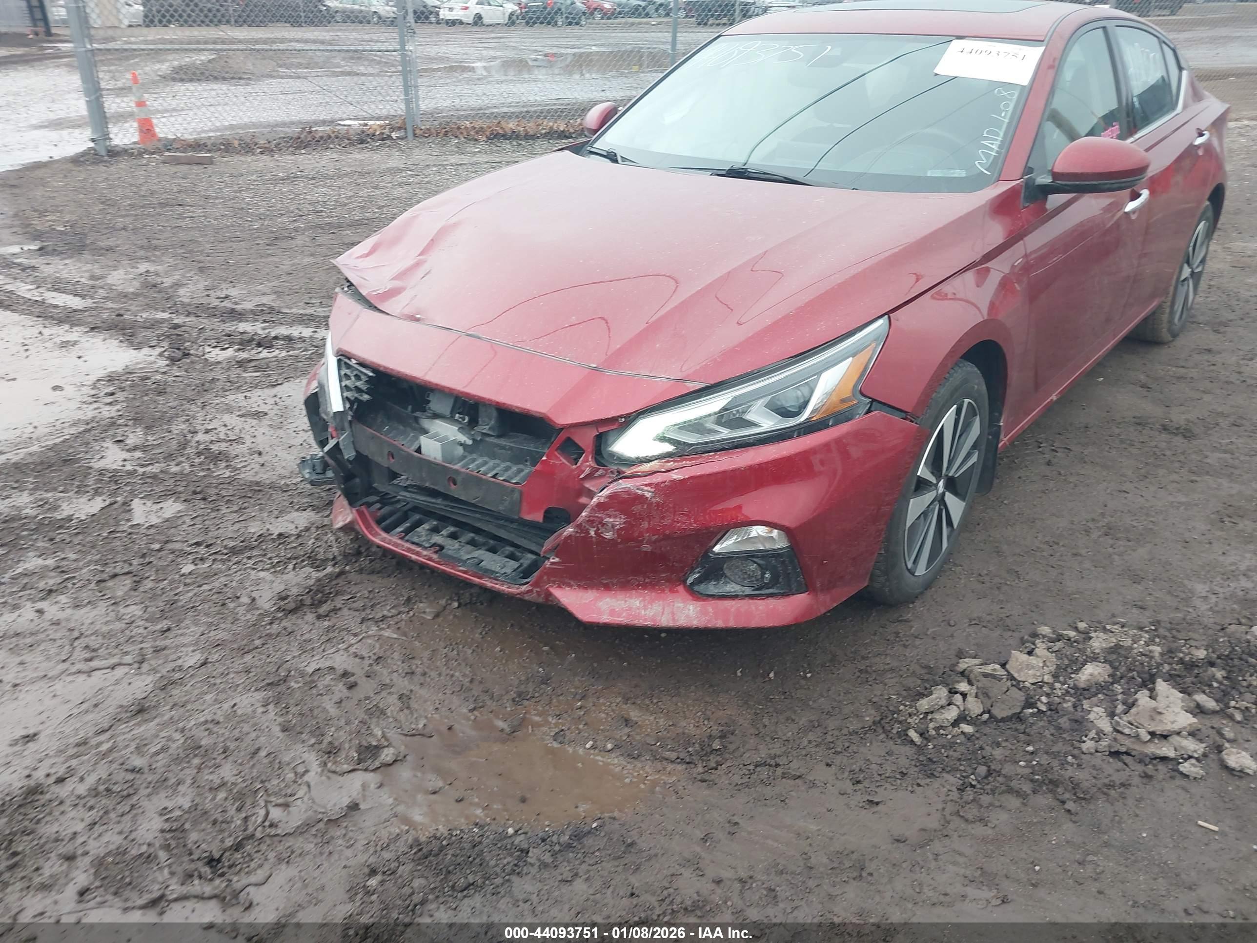 NISSAN ALTIMA image 6