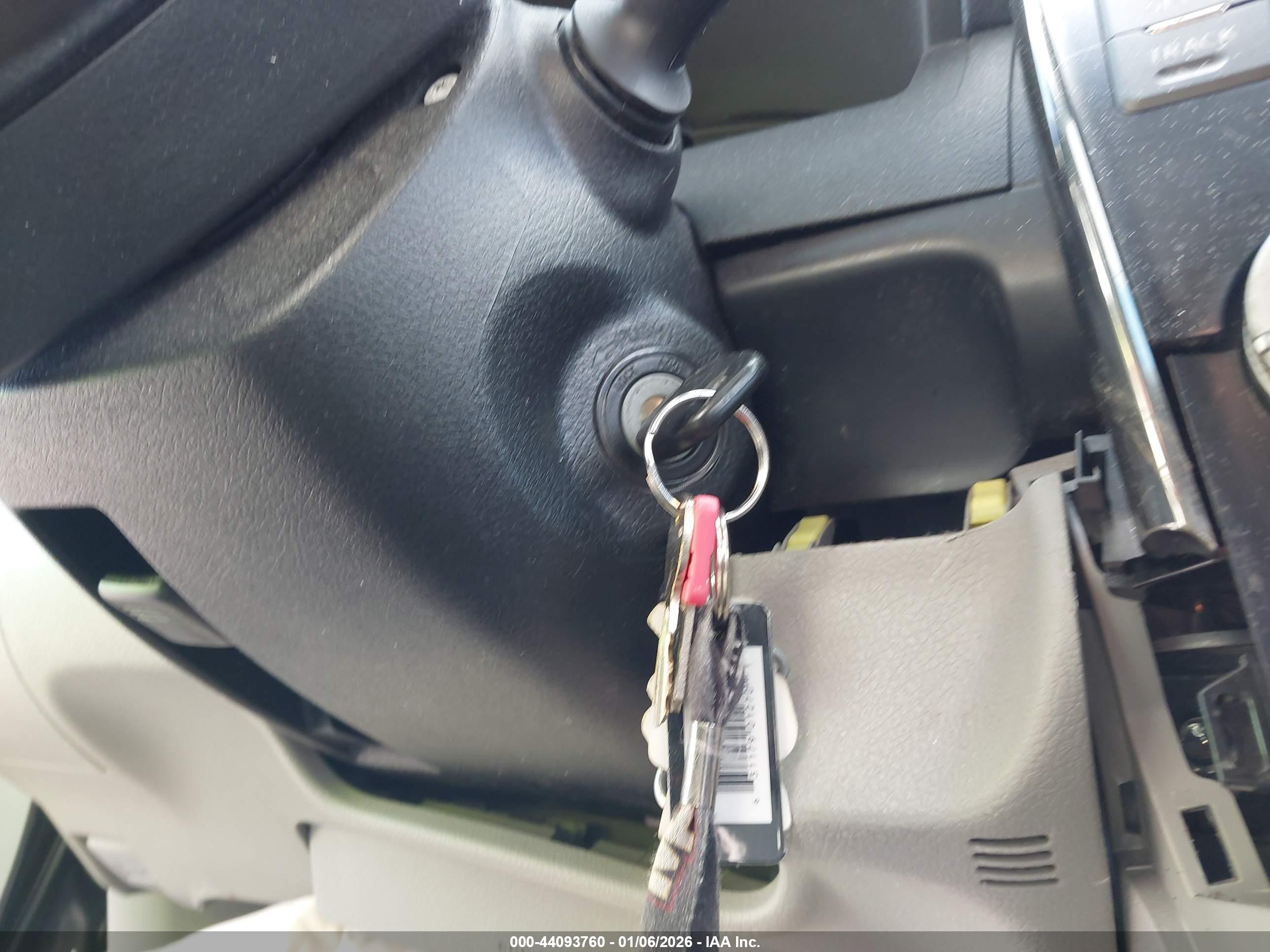 TOYOTA CAMRY image 11
