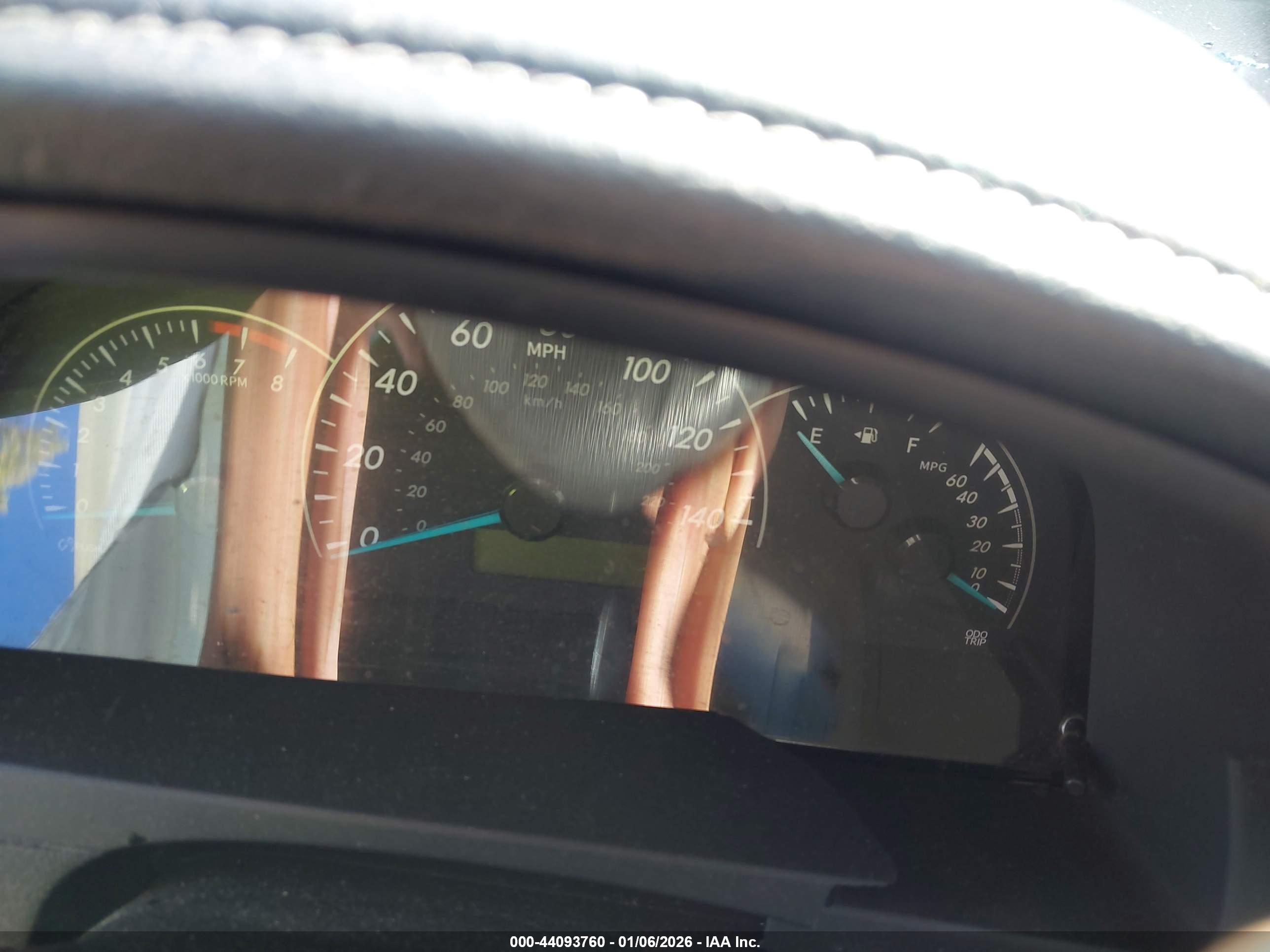 TOYOTA CAMRY image 7