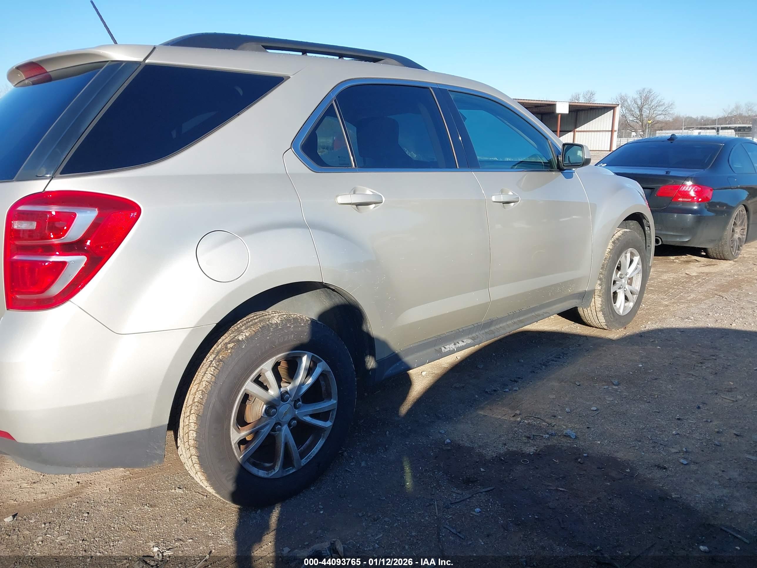 CHEVROLET EQUINOX image 4
