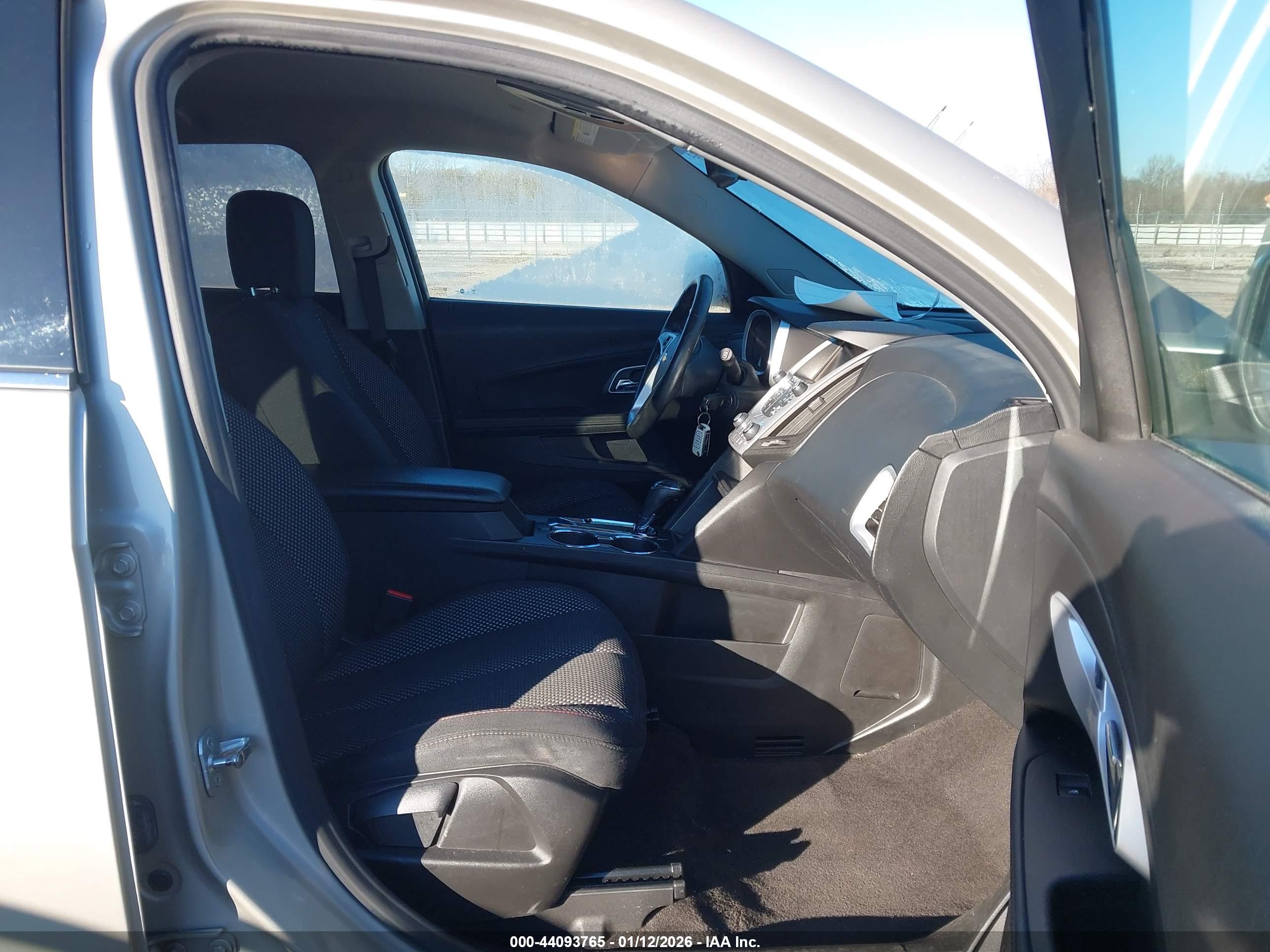 CHEVROLET EQUINOX image 5