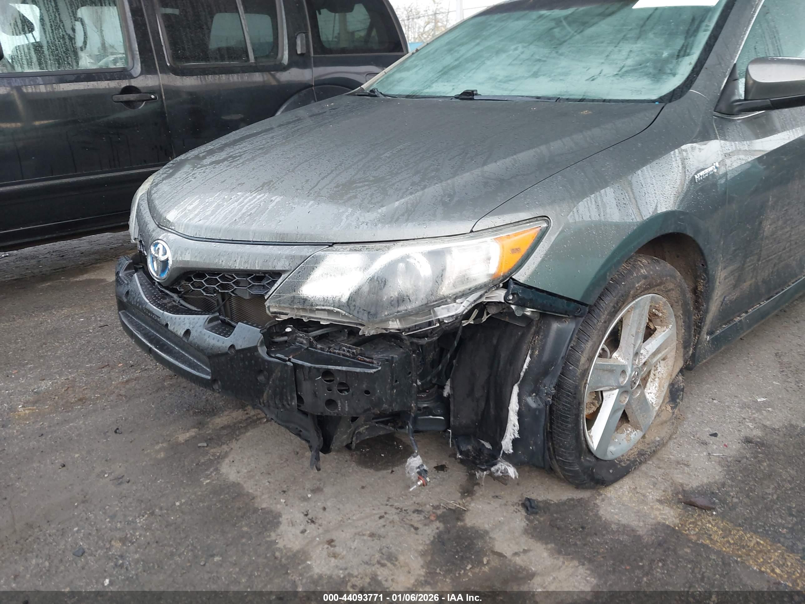 TOYOTA CAMRY image 6