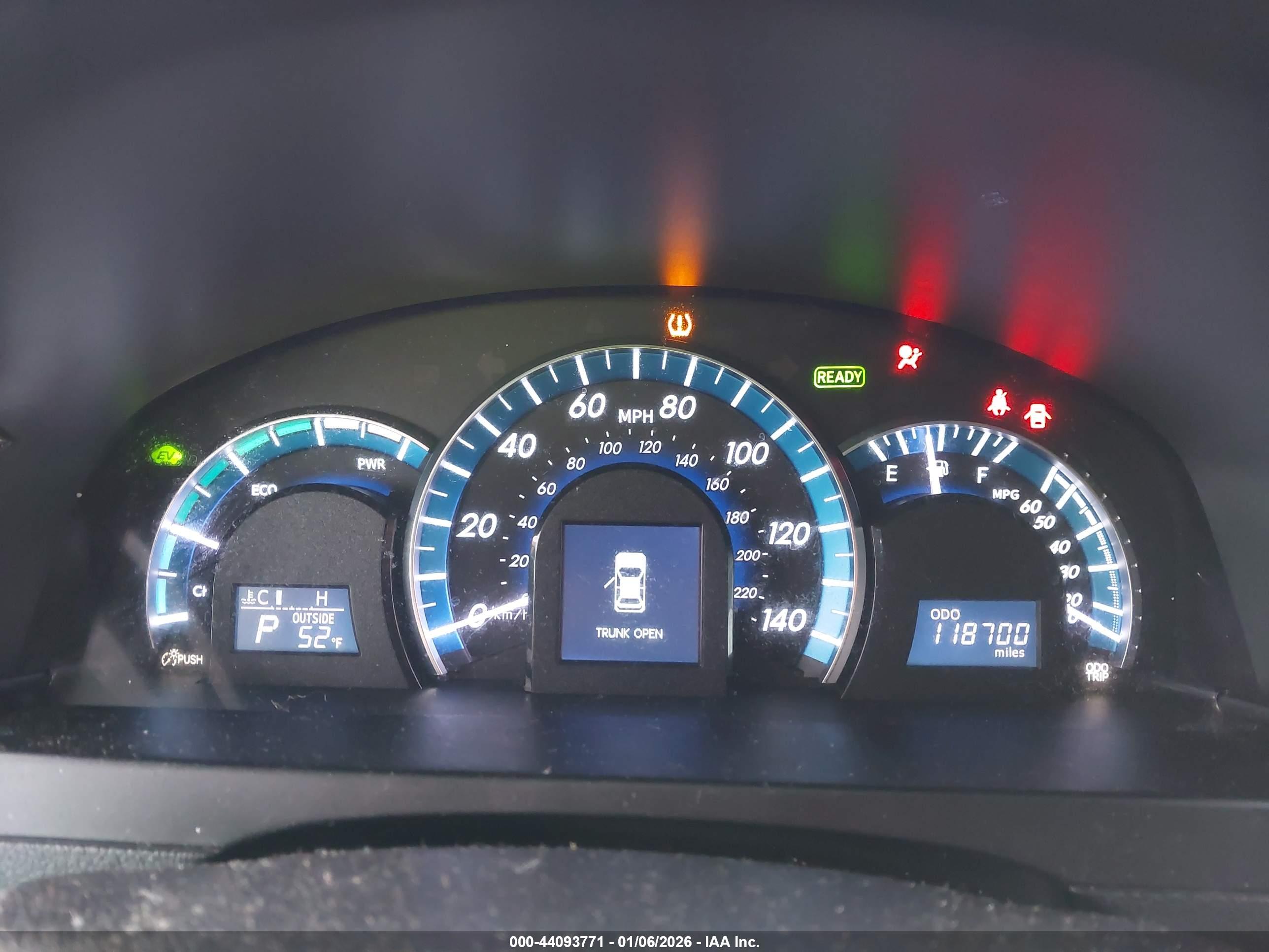 TOYOTA CAMRY image 7